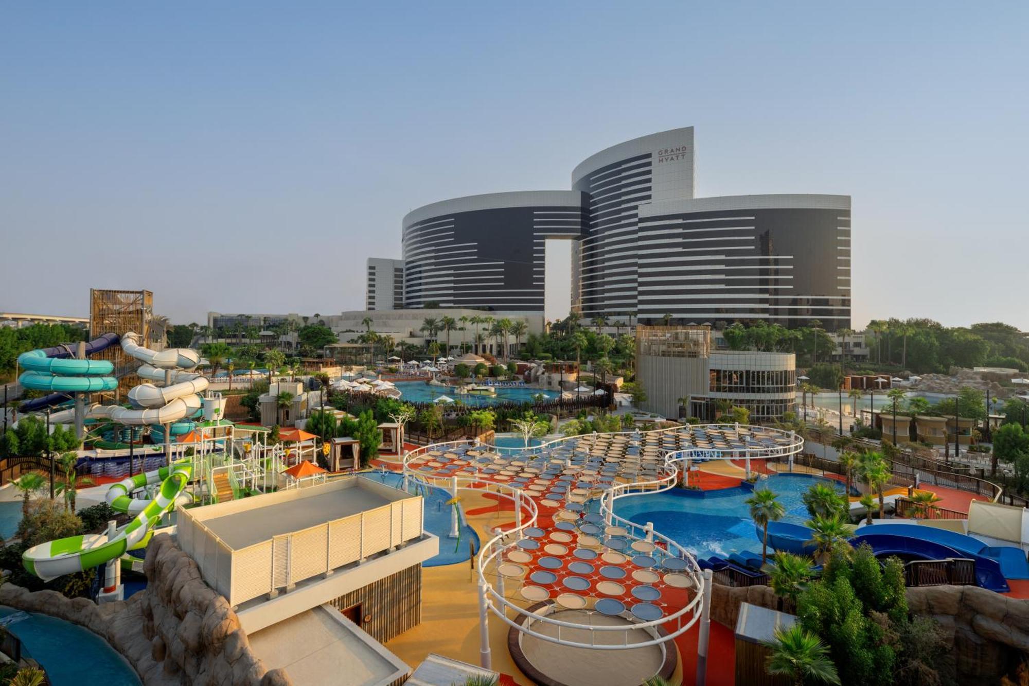 Chambre Supérieure - Expérience Nouvel An avec Dîner de Réveillon Obligatoire (1 600 AED par Adulte et 800 AED par Enfant)