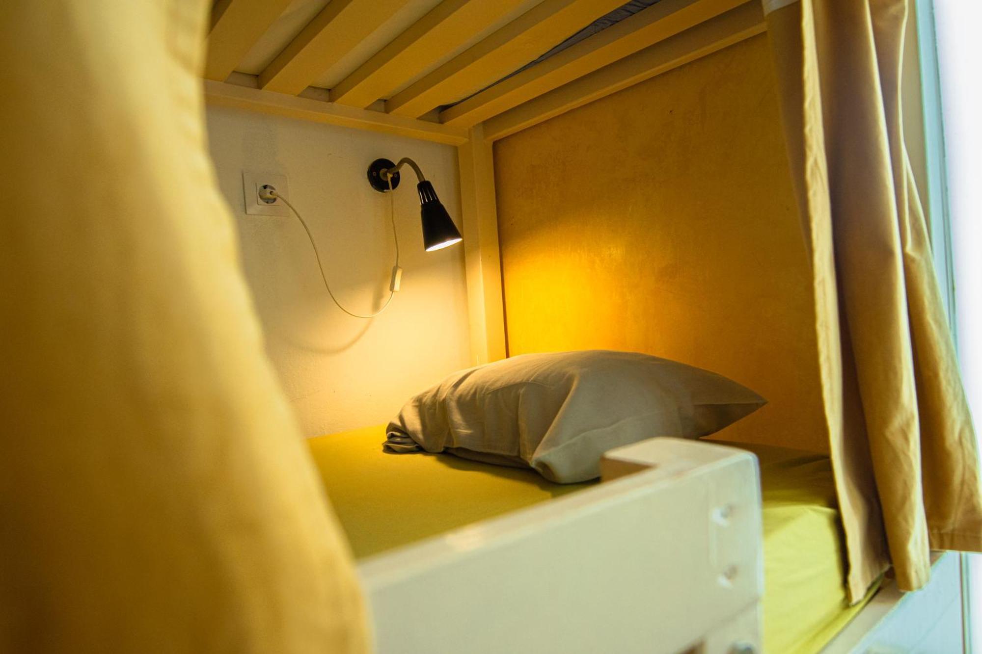 Bed 7-Bed Female Dormitory Room en-suite Bathroom