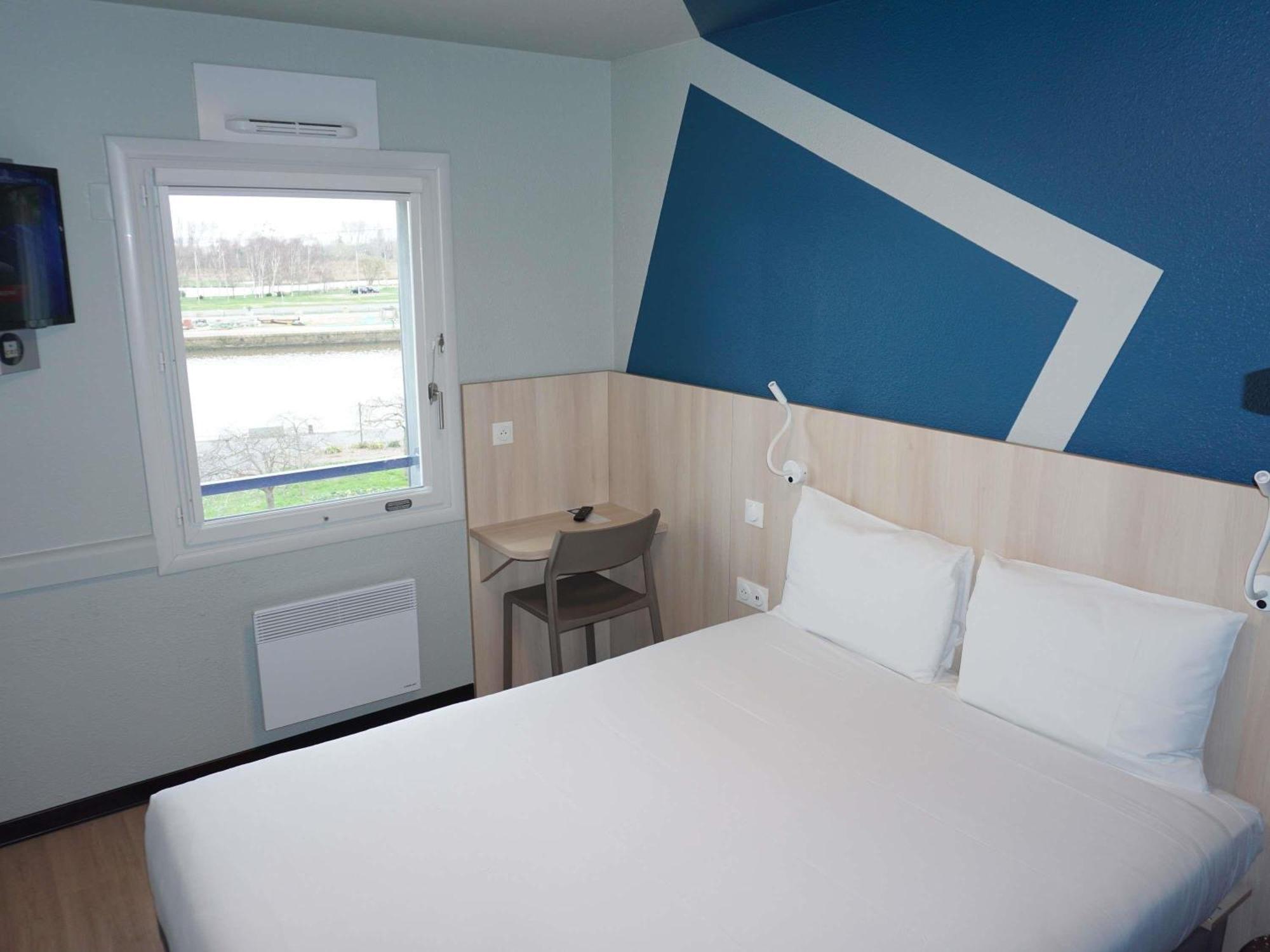 Classic Room Double Bed