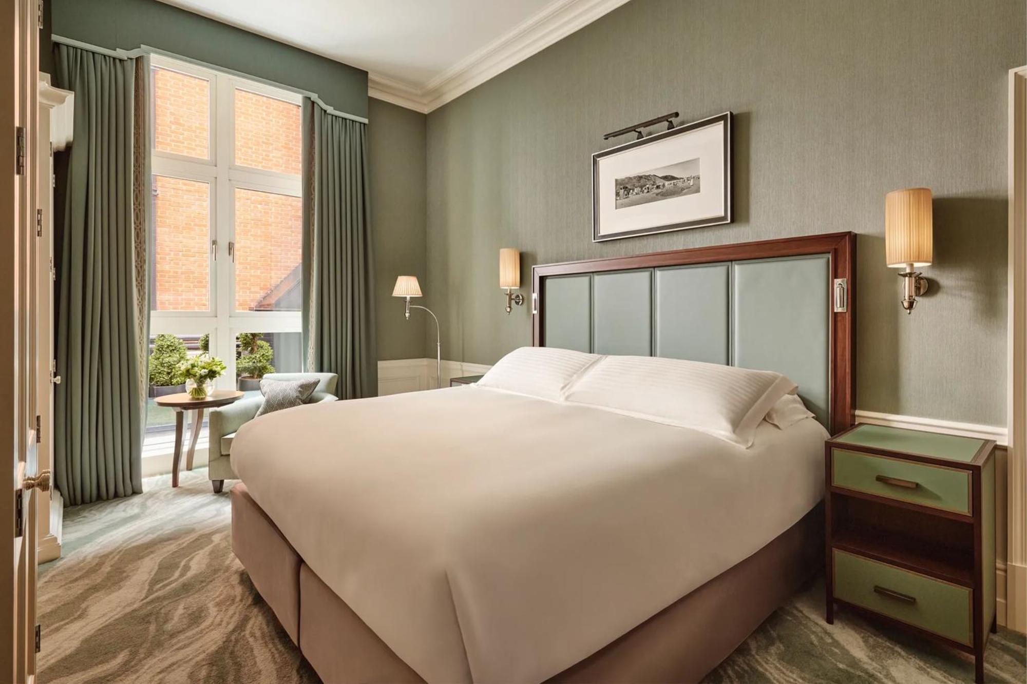 Courtyard Superior Room