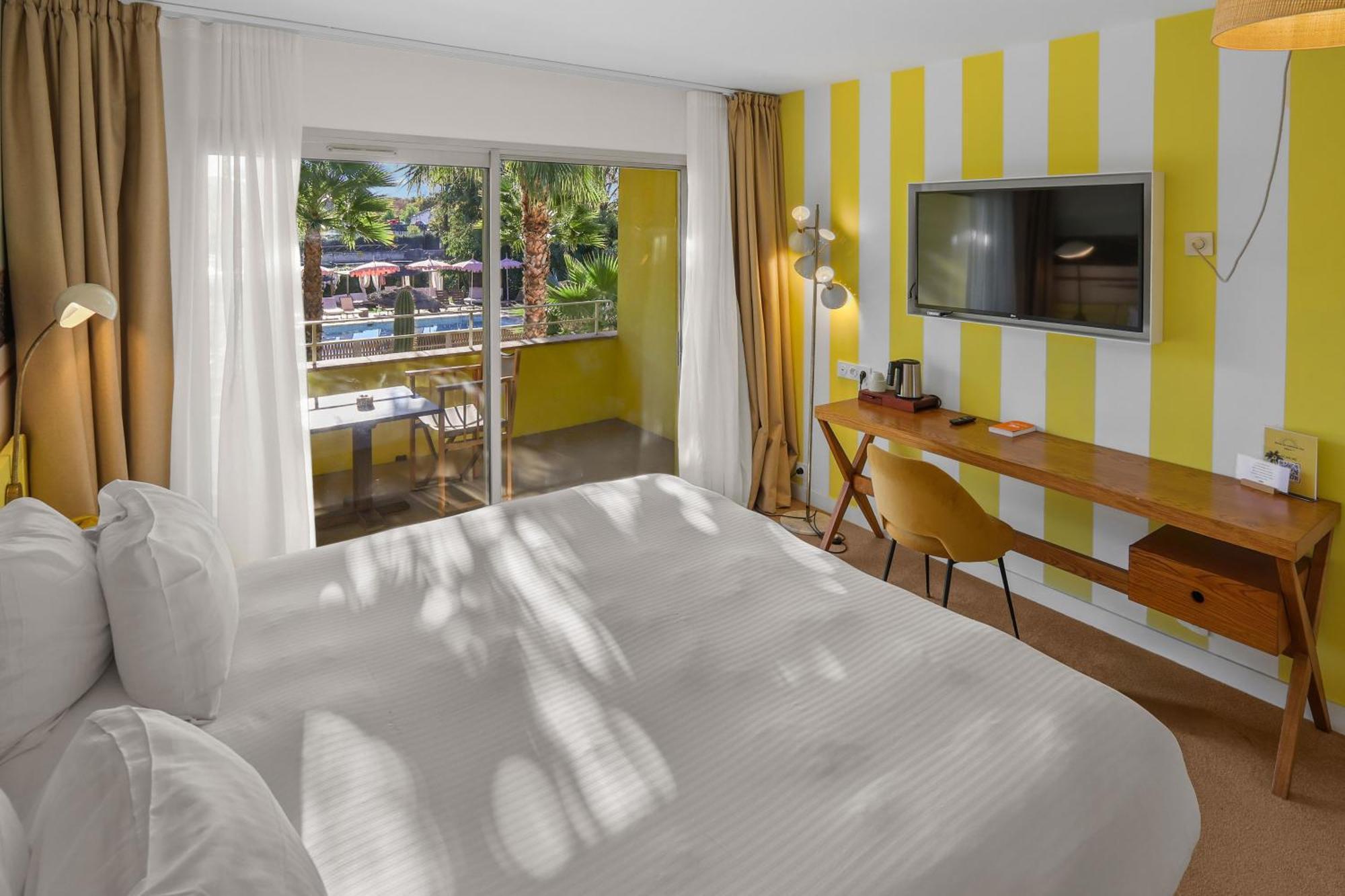 Double Room "CASA SIGNATURE RIVER VIEW"