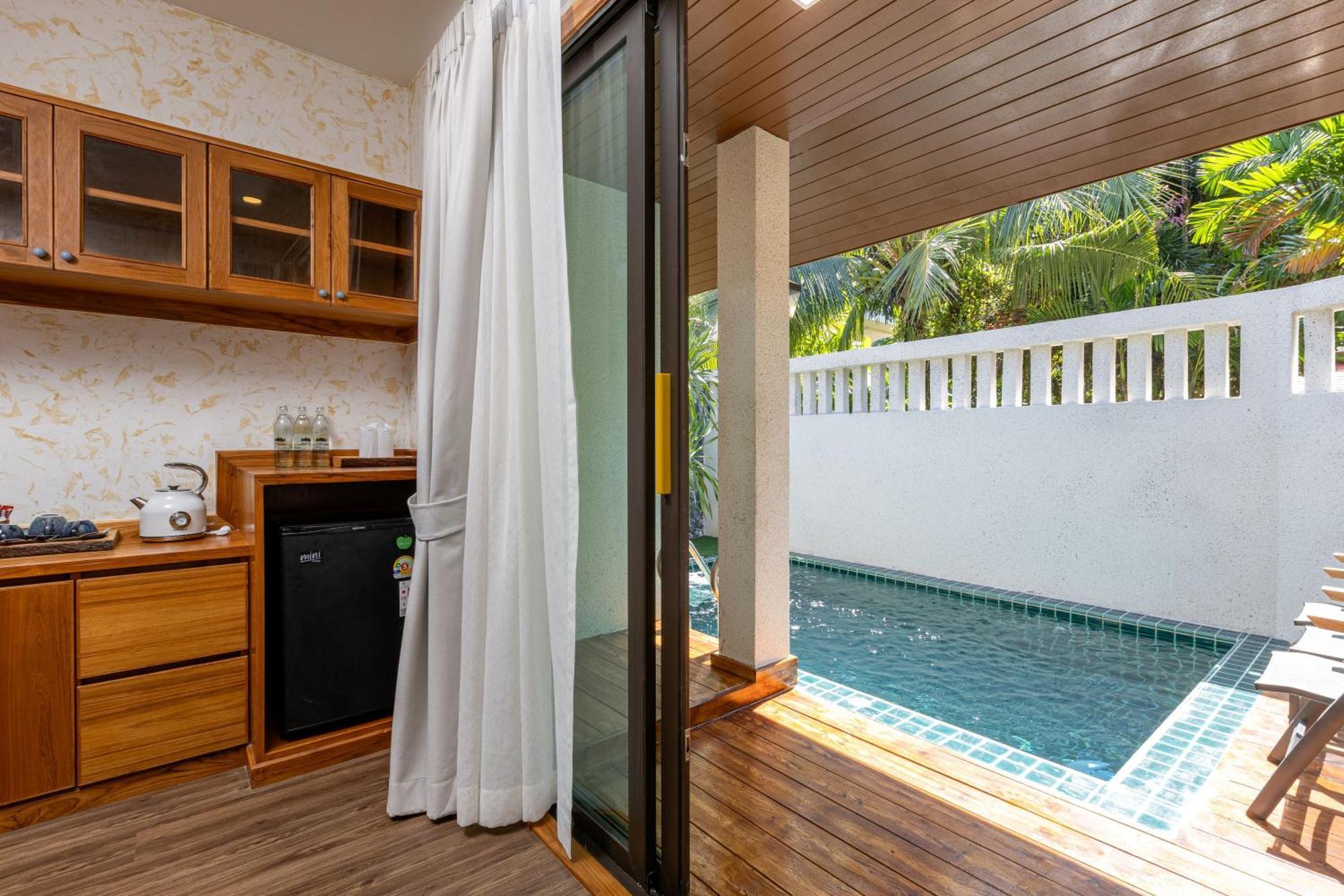 Pool Villa One Bed Room 2 Way Airport Transfer 7AM 7PM