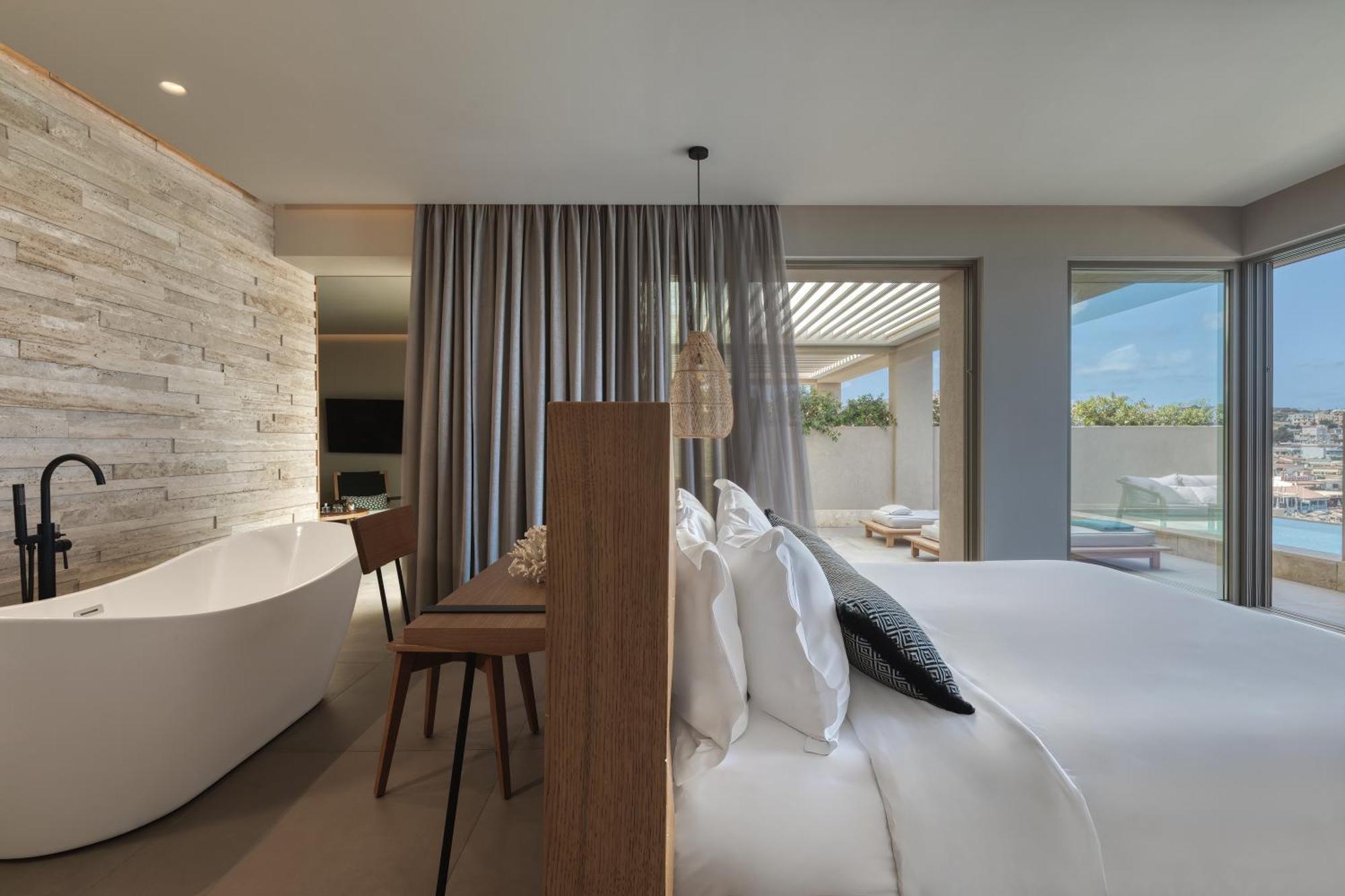 Diamond Ambassador Suite Sea View Plunge Pool,1743401880:JPEG