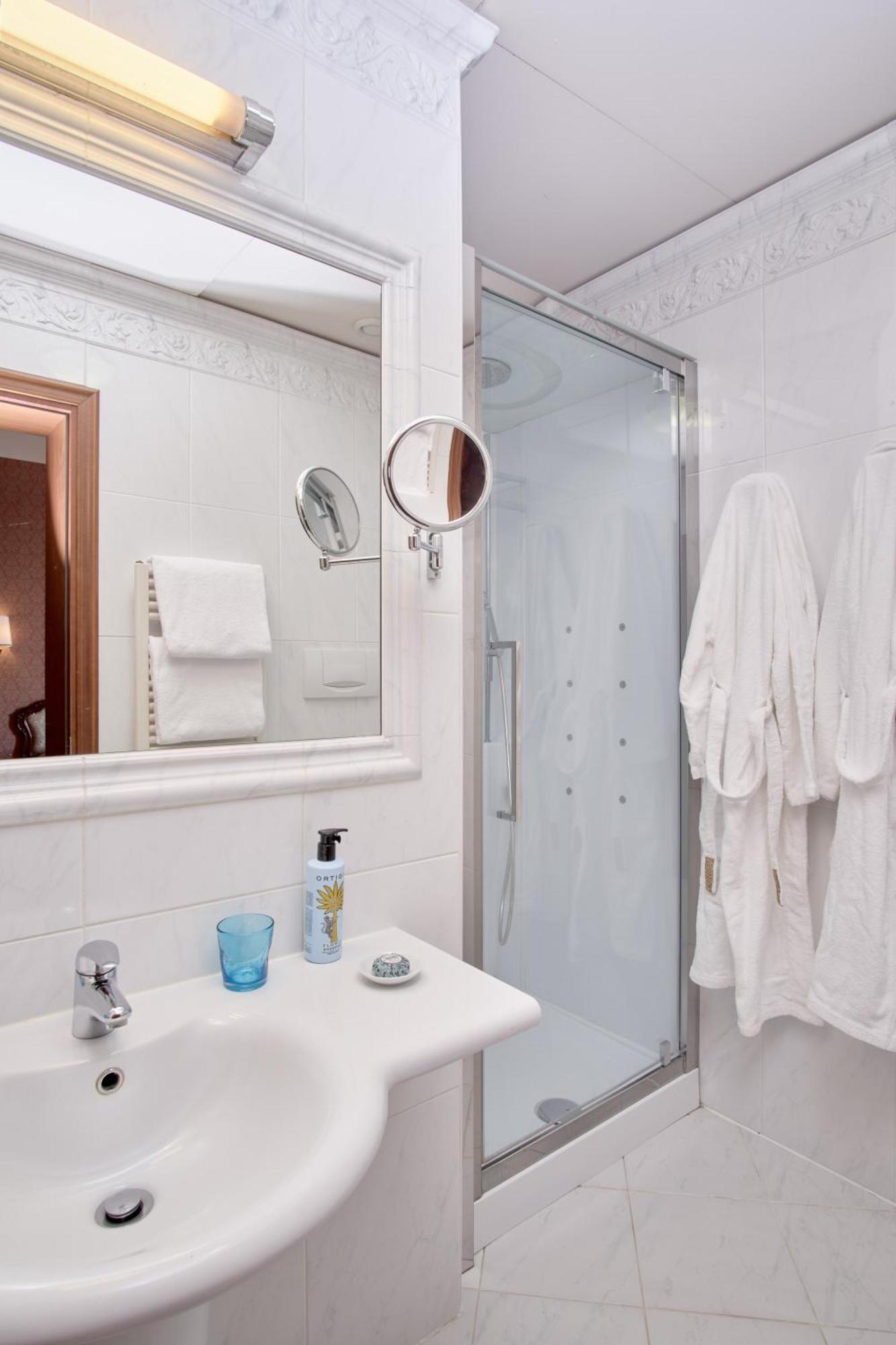 Chambre Double Deluxe - Vue sur Petit Canal