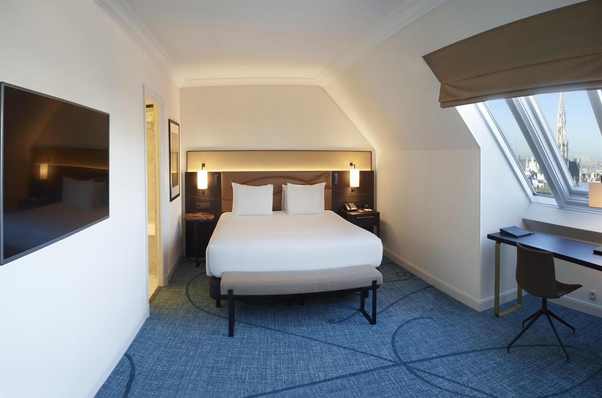 Suite Junior Lit King-Size - Accès au Salon