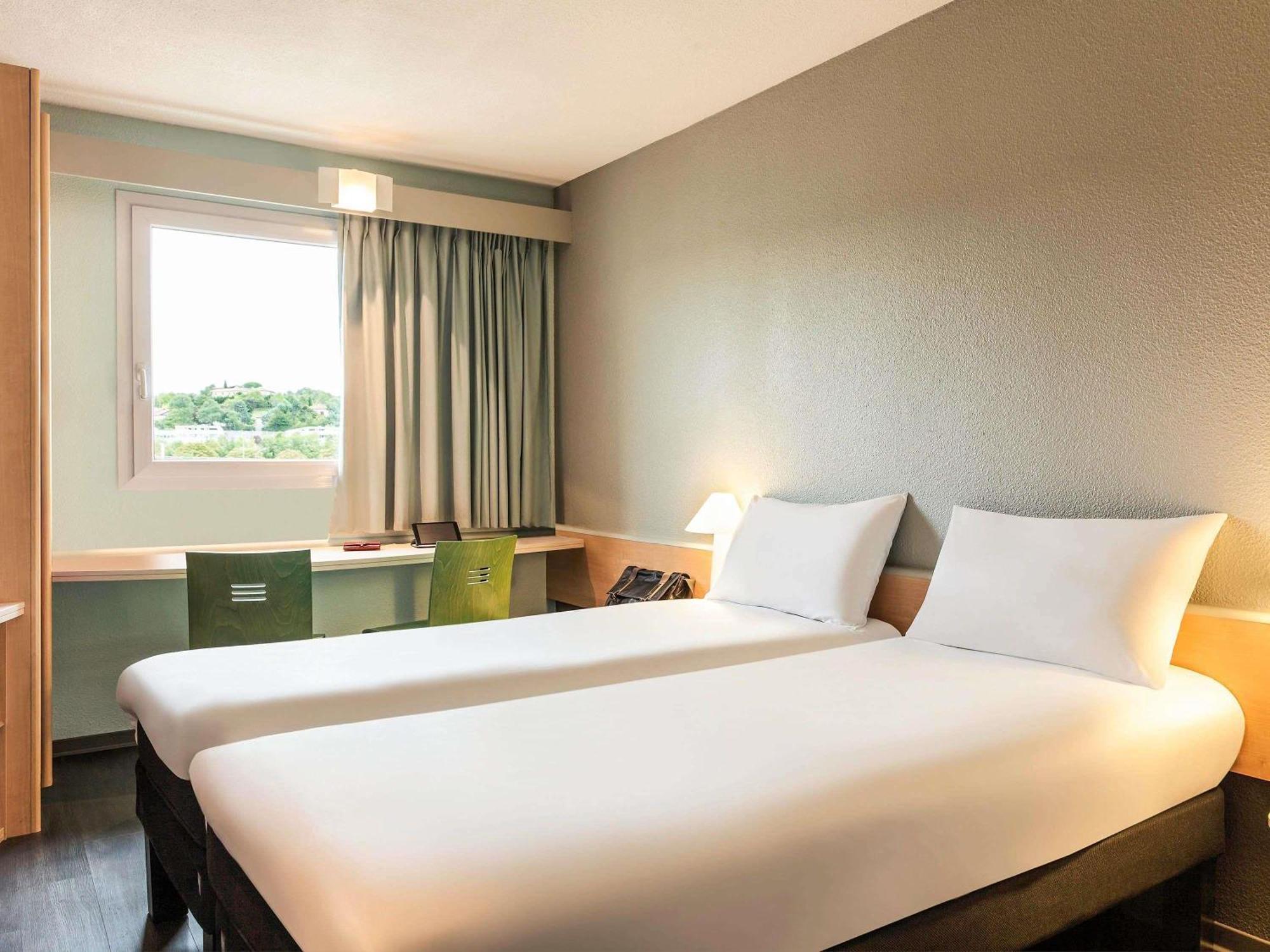 Standard Two Single Bed,1765349547:JPEG