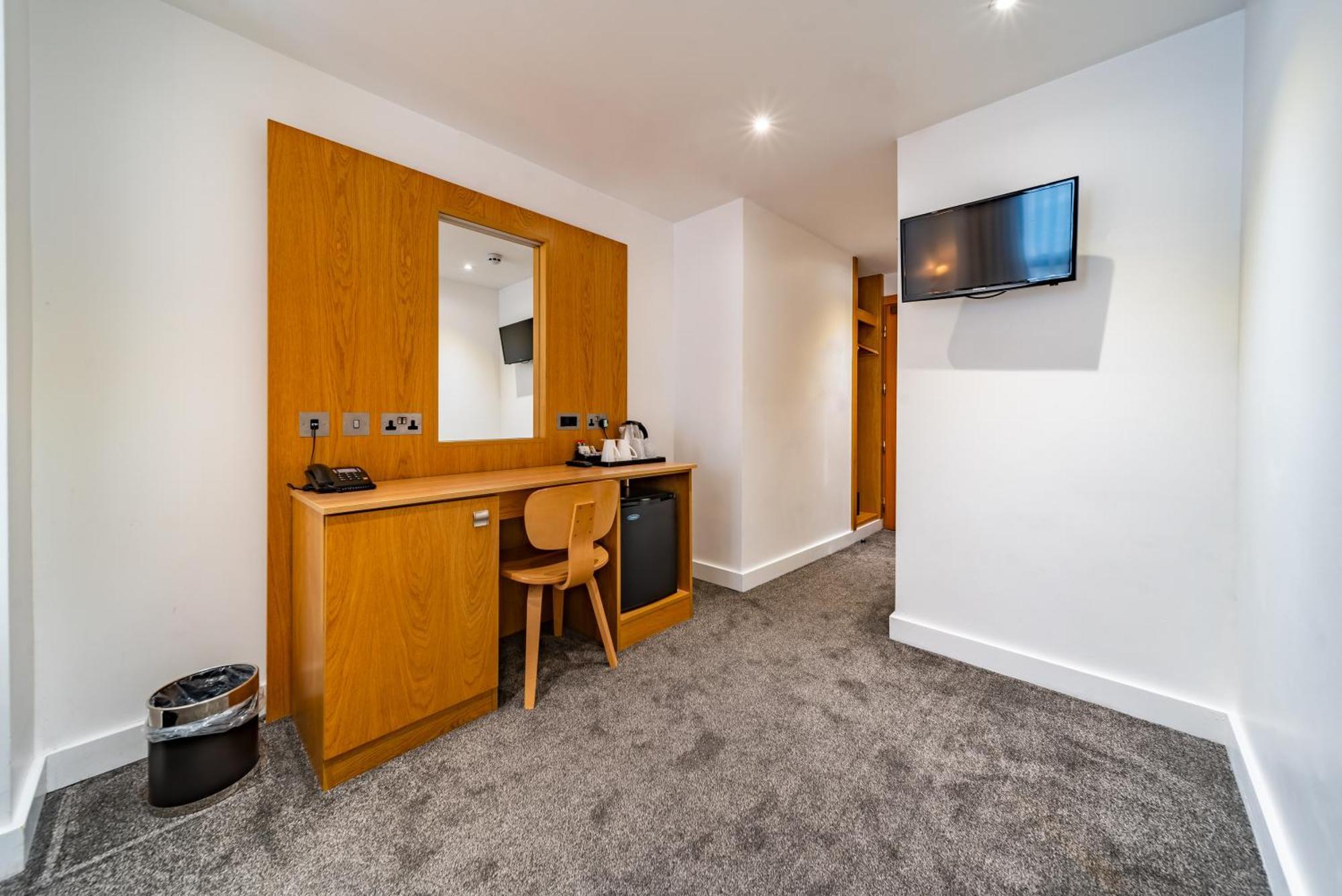 Original Twin Room,1758267551:JPEG