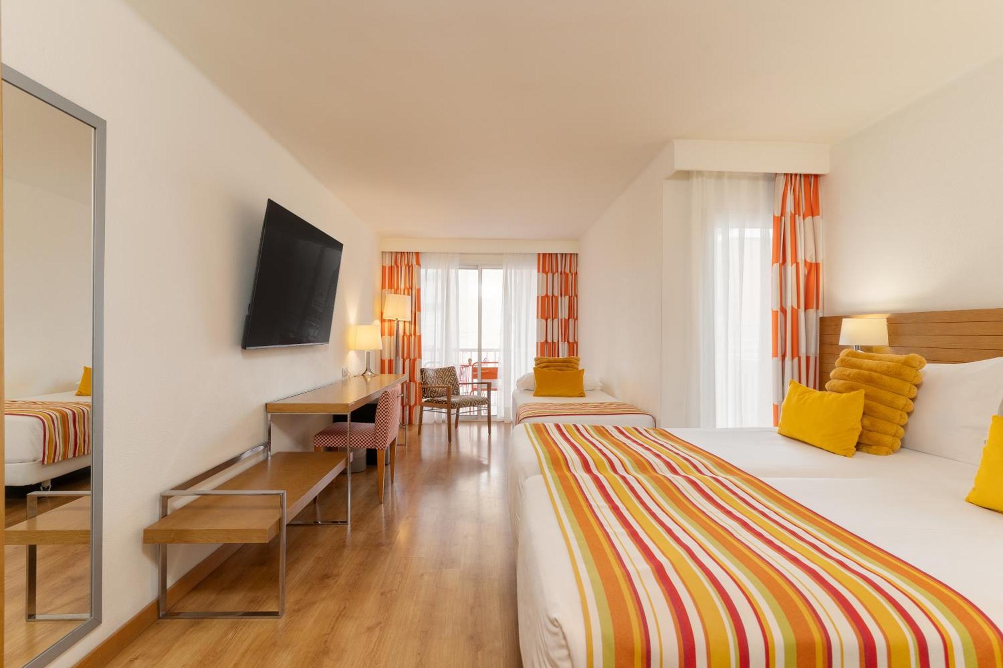 Comfort Triple Room