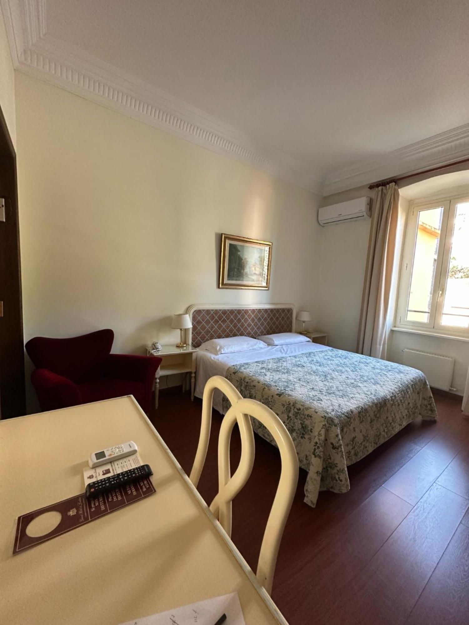 Standard Family Room,1758308072:JPEG