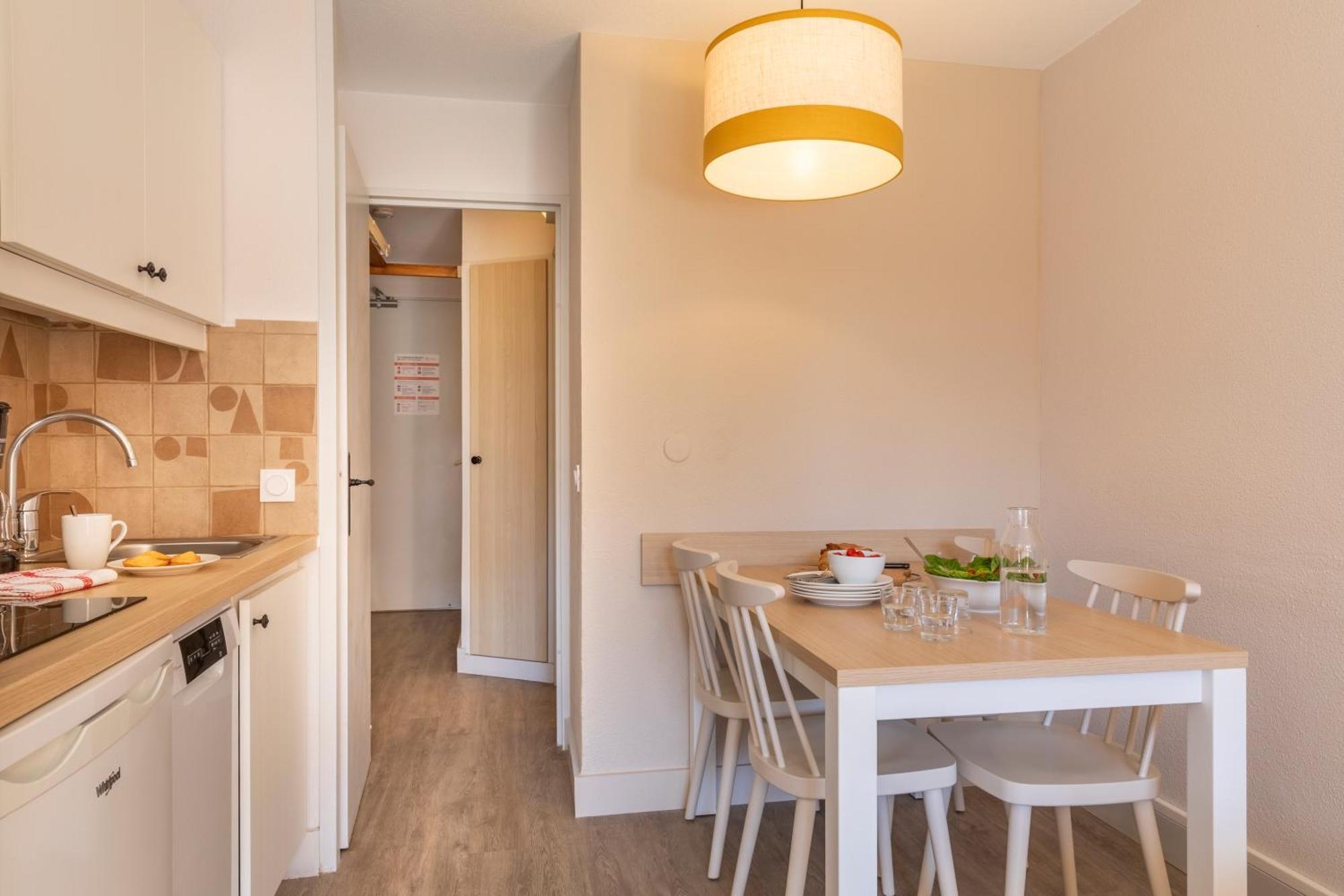 Superior Studio Sleeping Alcove Air Conditioning Terrace or Balcony Garden View