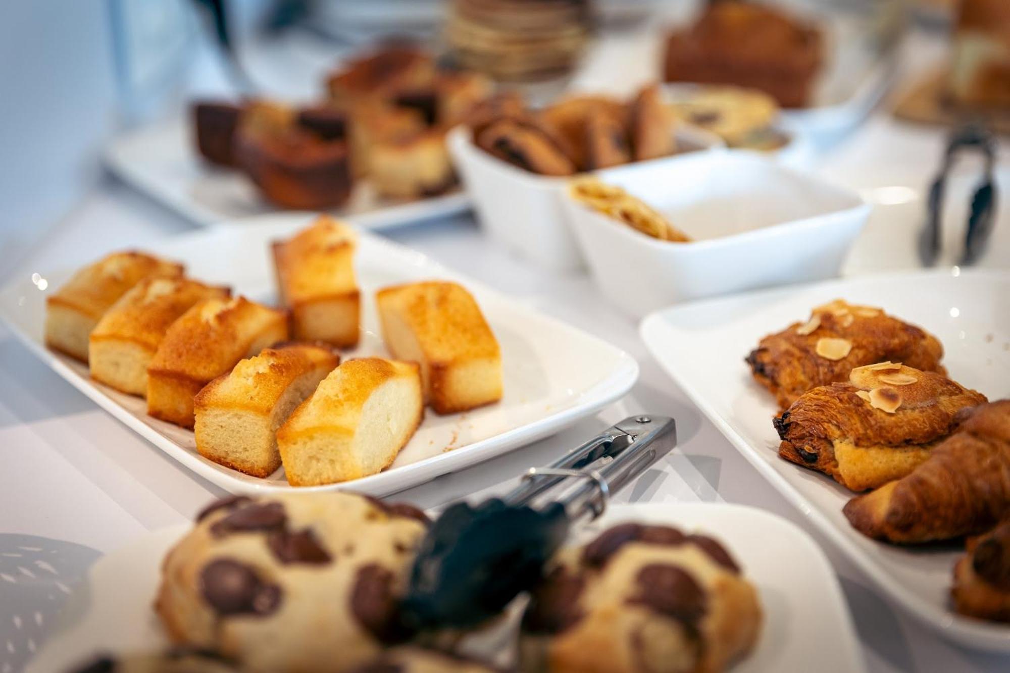 Classic Double Room with Garden View,1758544514:JPEG