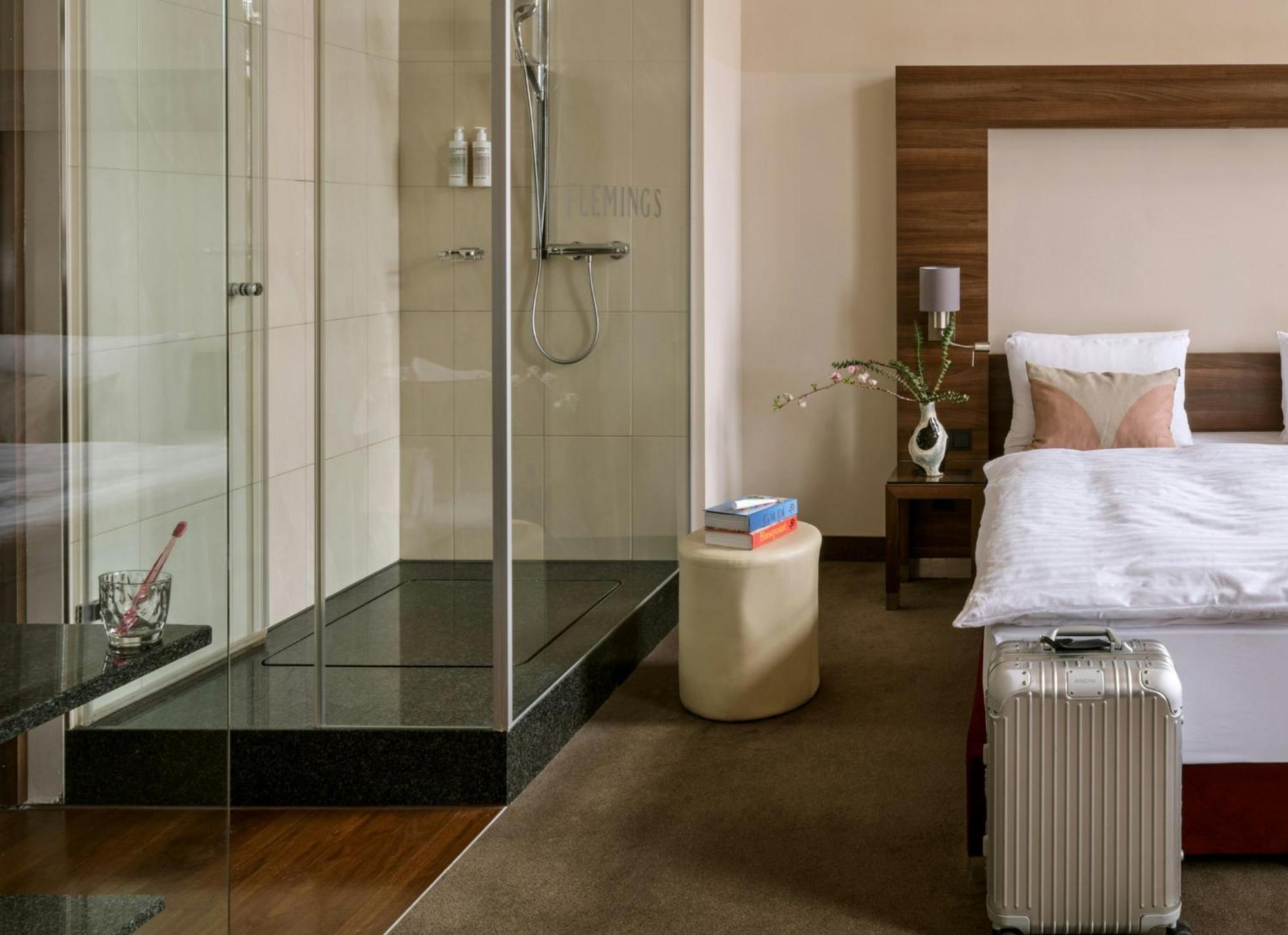 Chambre Lit King-Size Supérieur Plus - Vue sur Ville