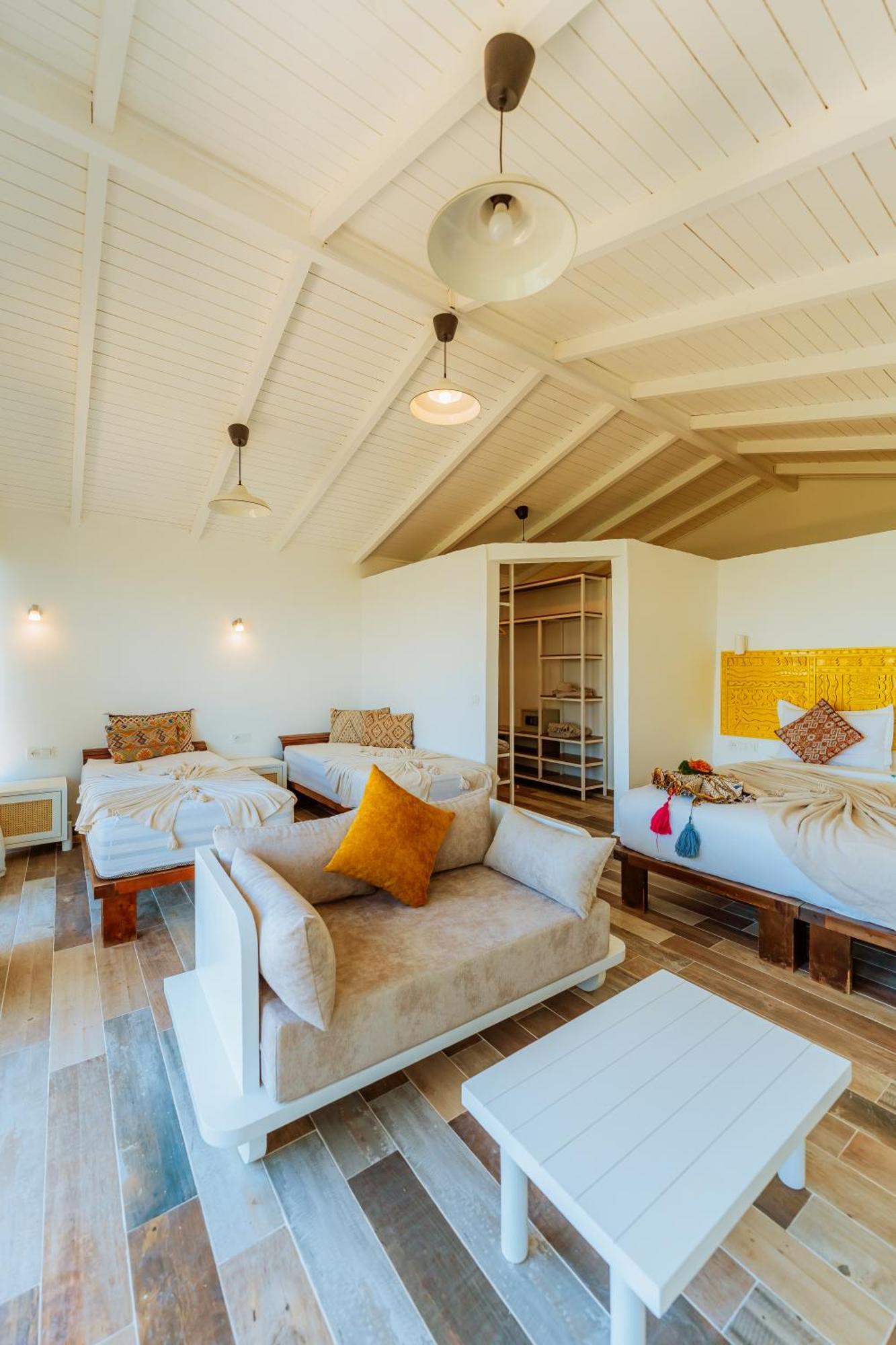 Triple Room Sea View