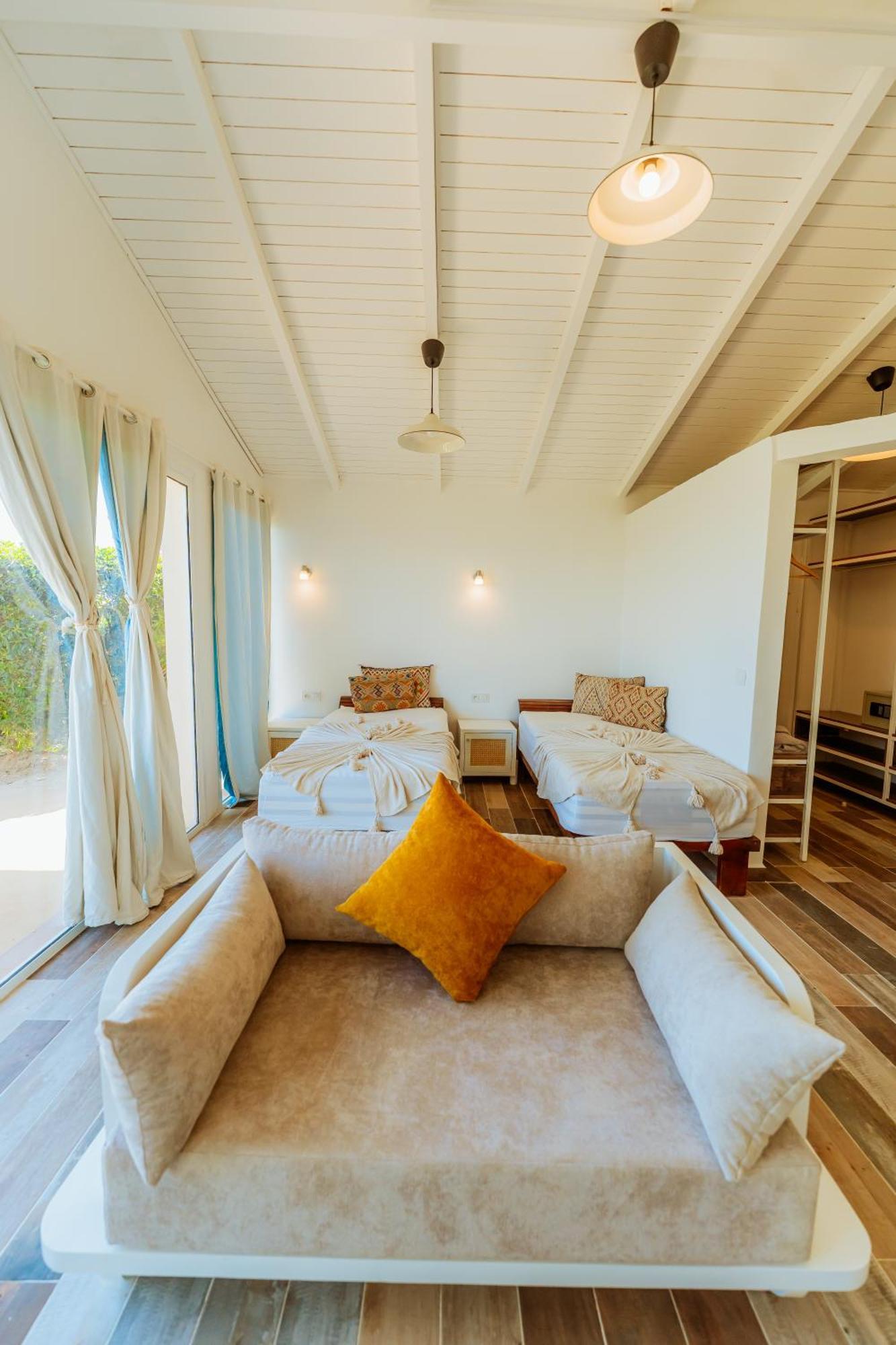 Triple Room Sea View