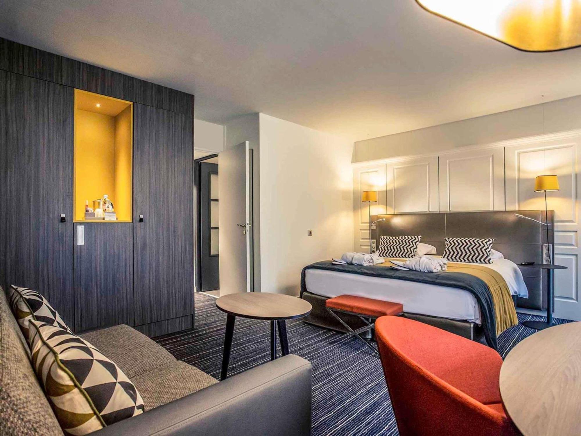 Chambre Privilège avec 1 lit double et canapé