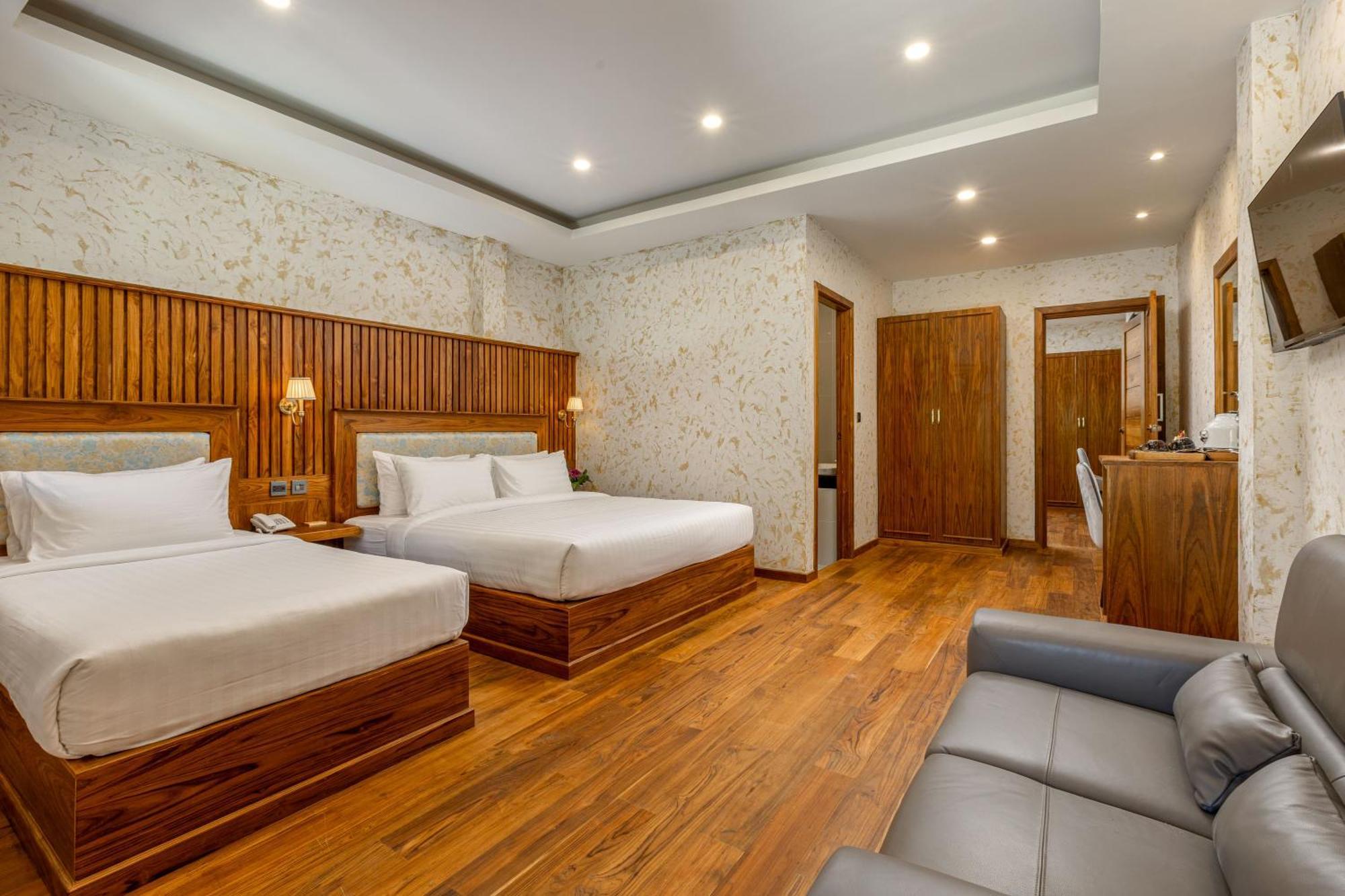 Two Bedroom Villa 2-Way Airport Transfer 7AM 7PM