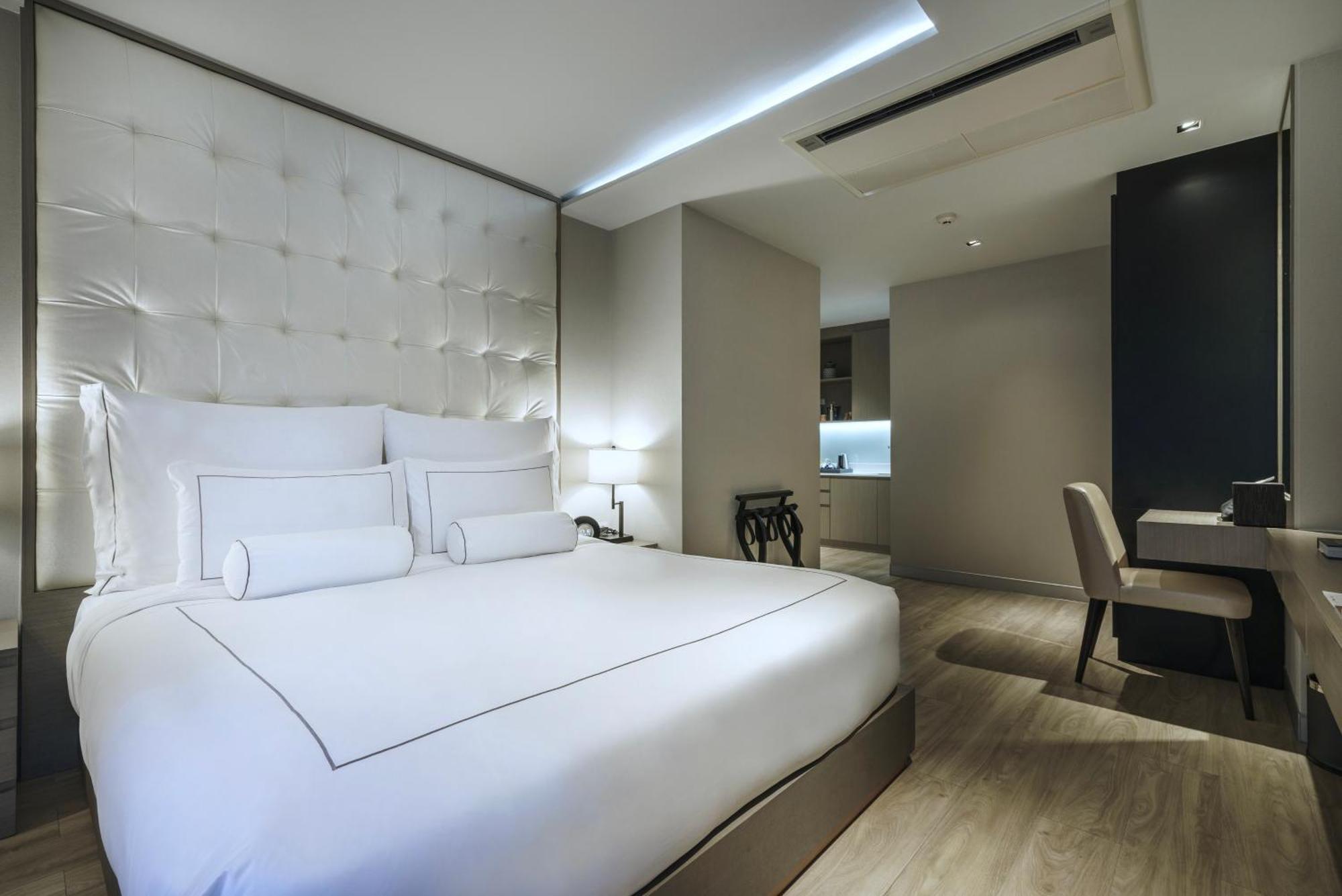 Superior King or Twin Room