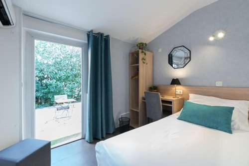 Chambre Simple - Vue sur Parc