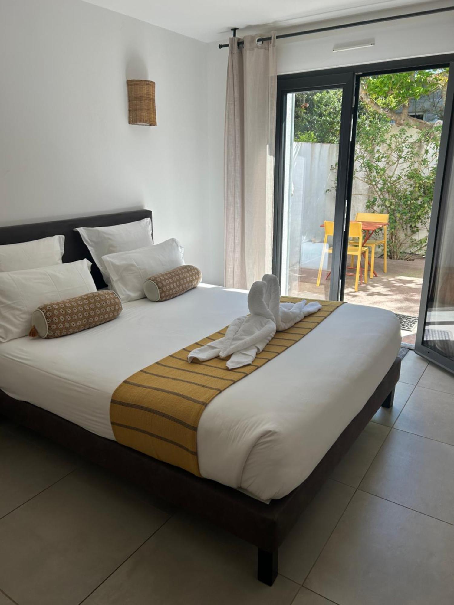 Double Room Private Bathroom