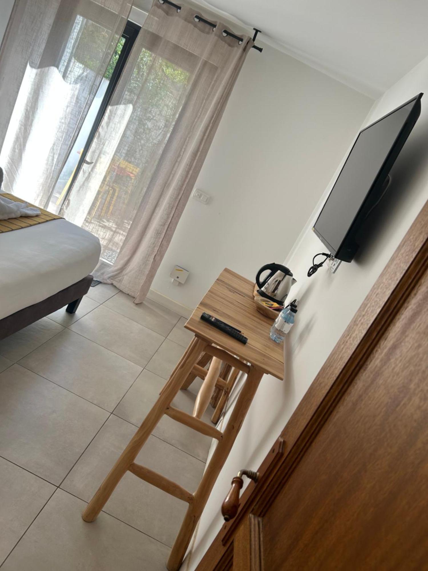Double Room Private Bathroom