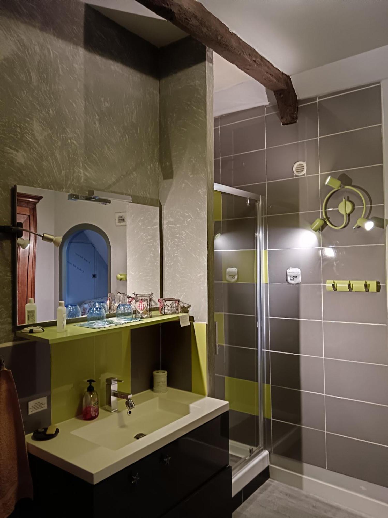 Double Room Private Bathroom