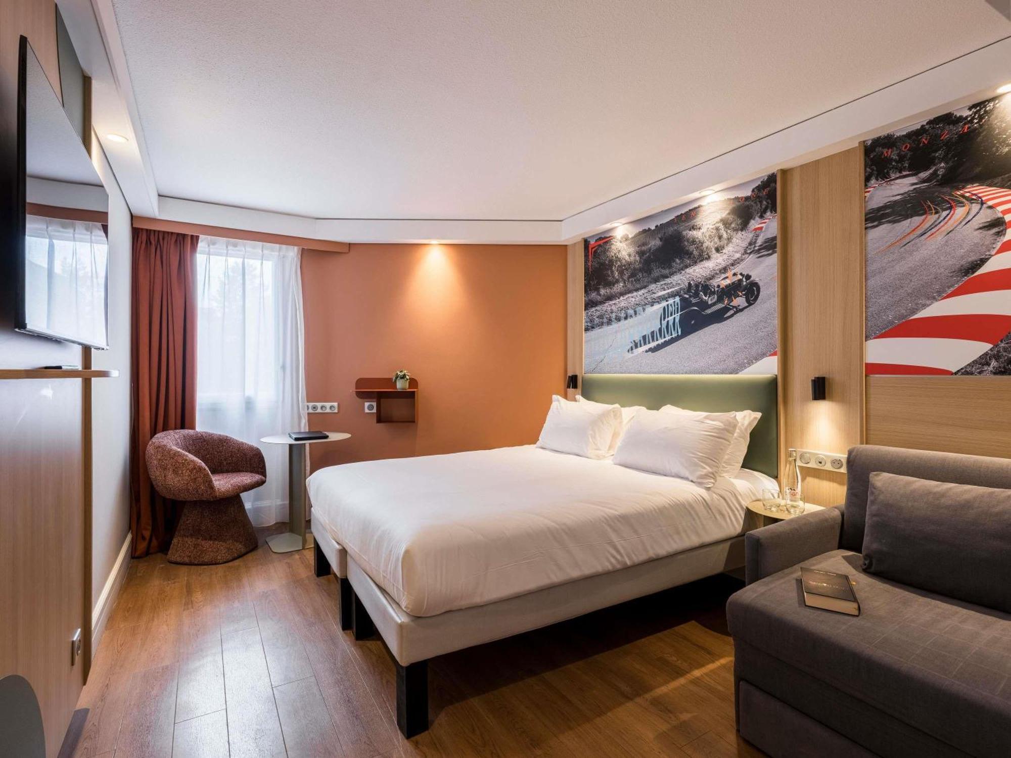 Chambre Confort avec Lit Double et Canapé-Lit Simple