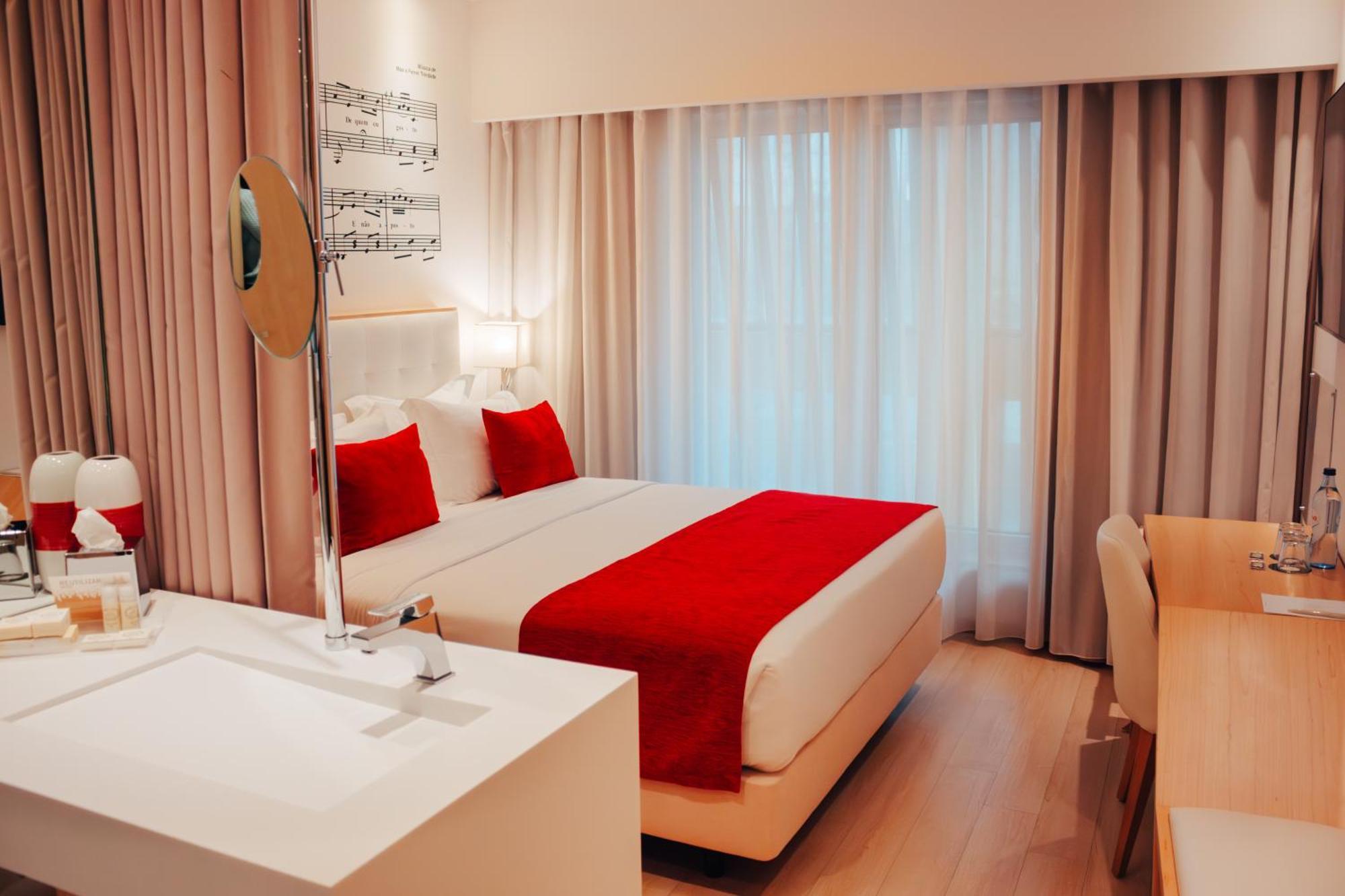 Chambre Double ou Lits Jumeaux - Promotion Été Demi-Pension