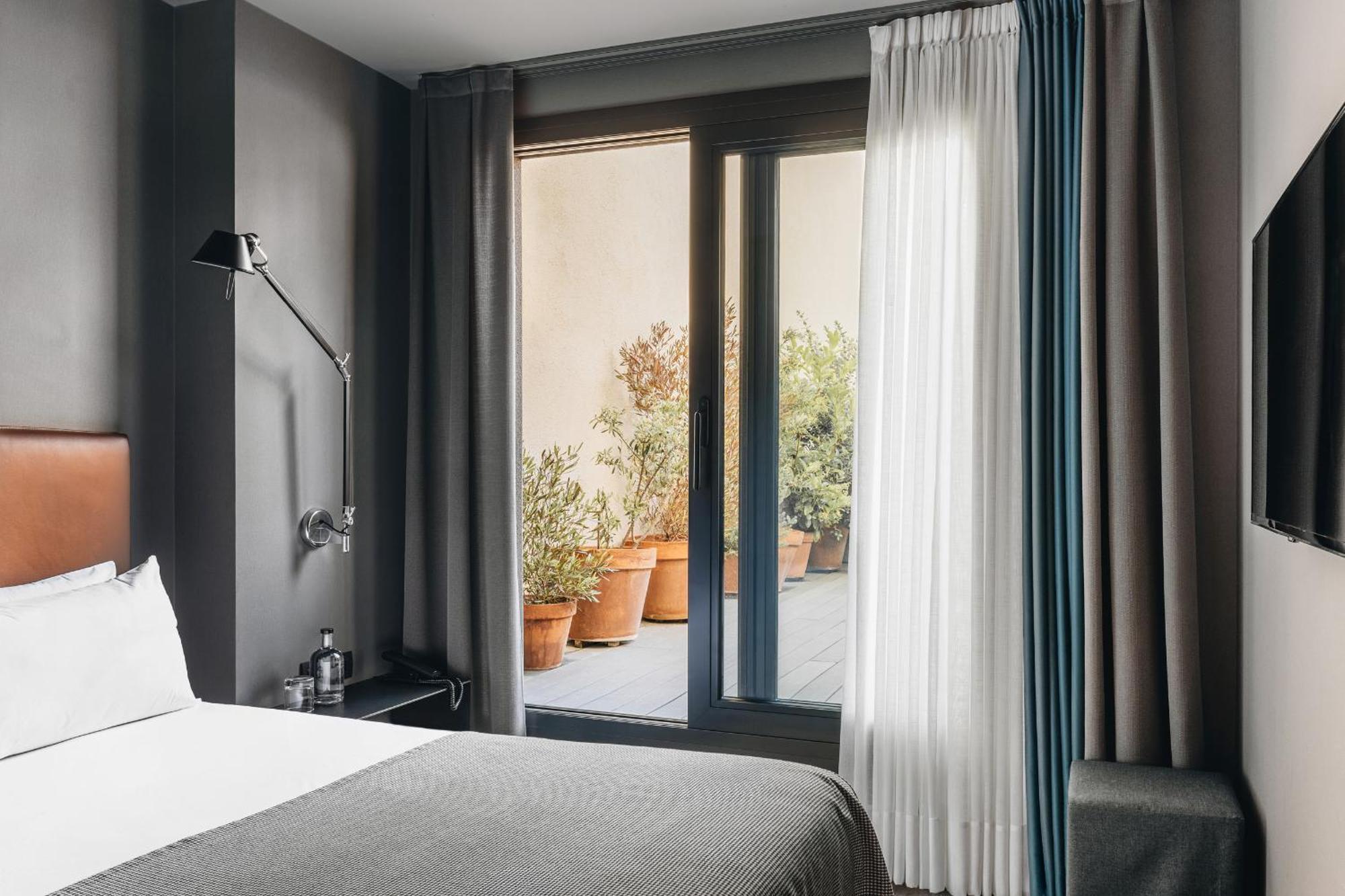 Single Room Terrace