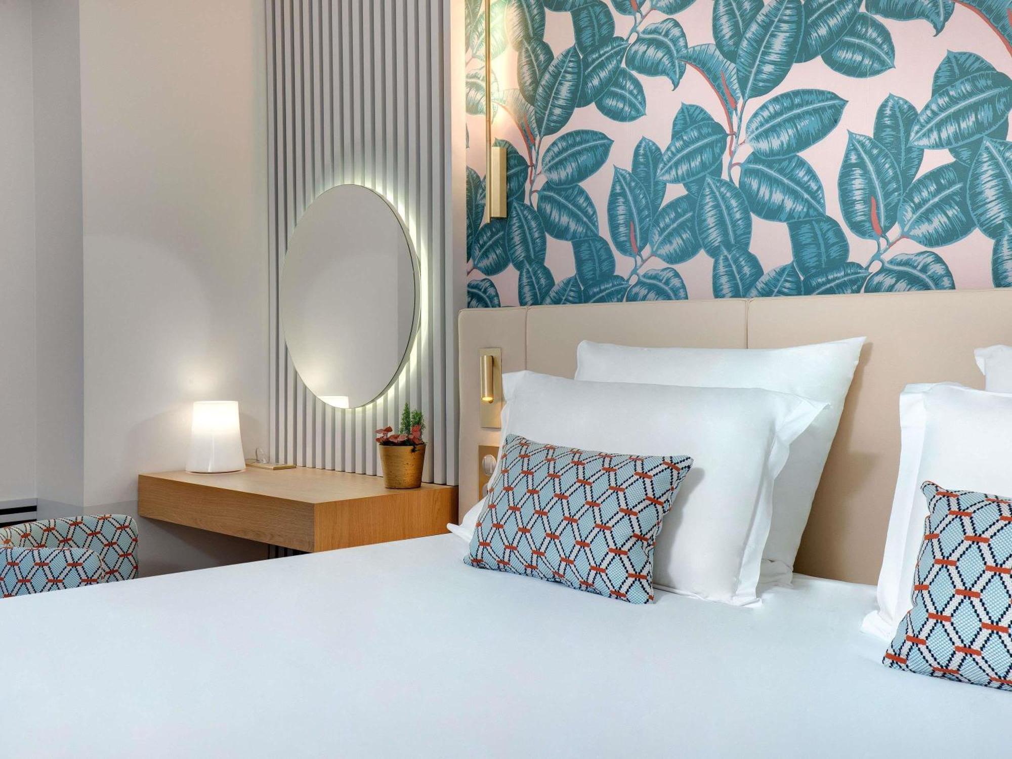 Deluxe Room Two Single Size Beds