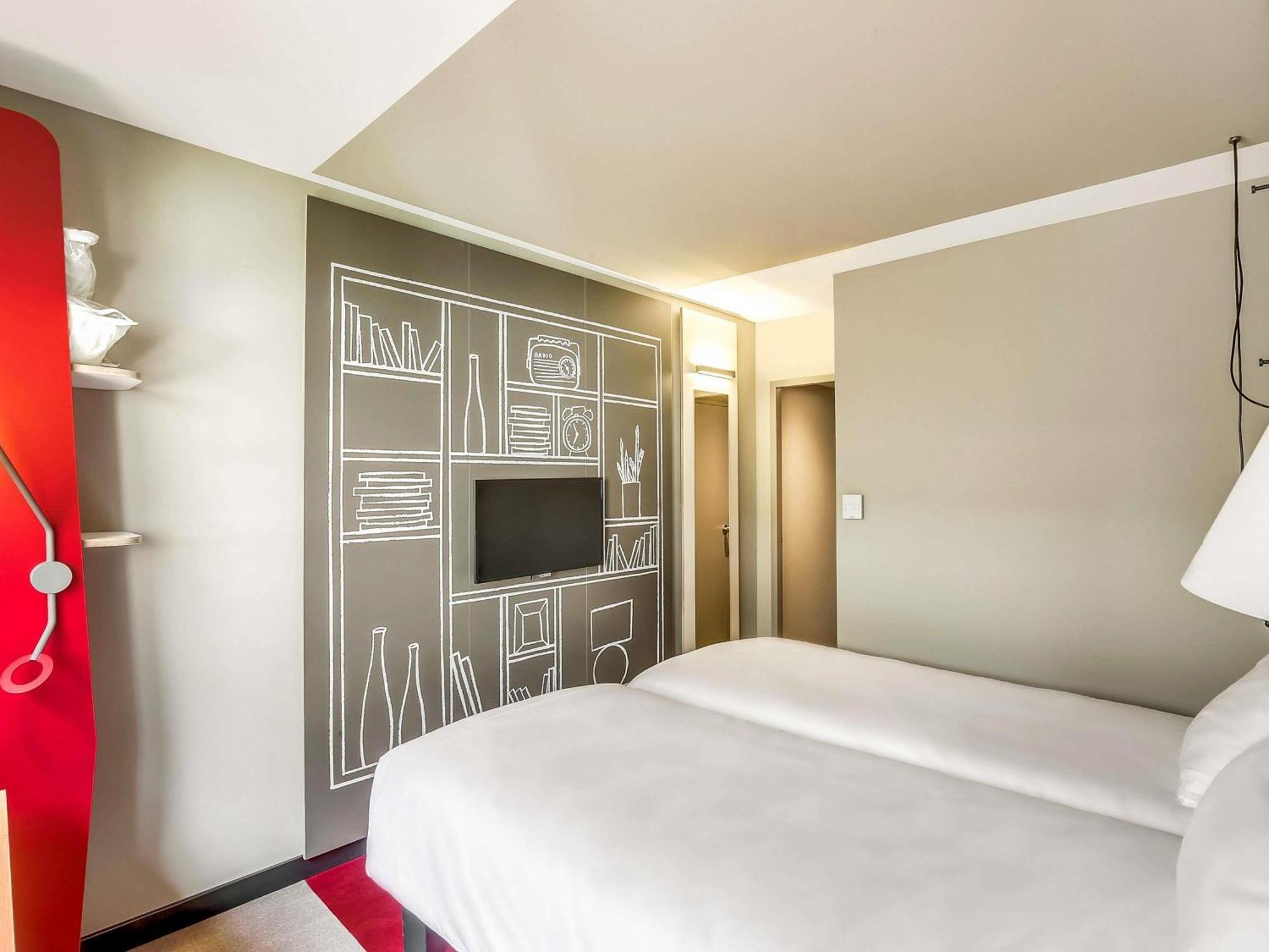Standard Room 2 Single Beds