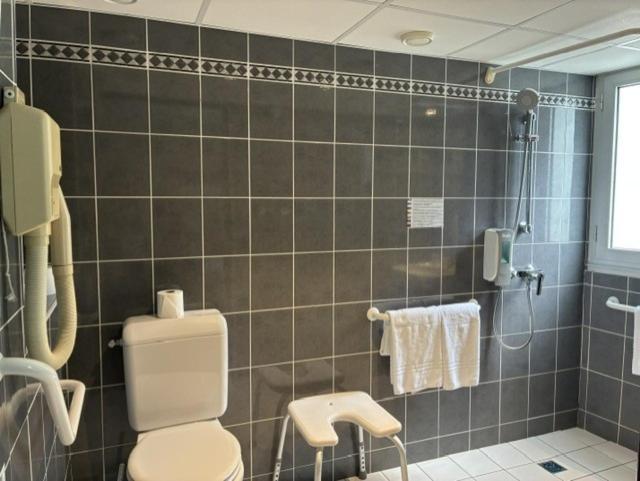 Chambre Classique - Accessible aux Personnes à Mobilité Réduite