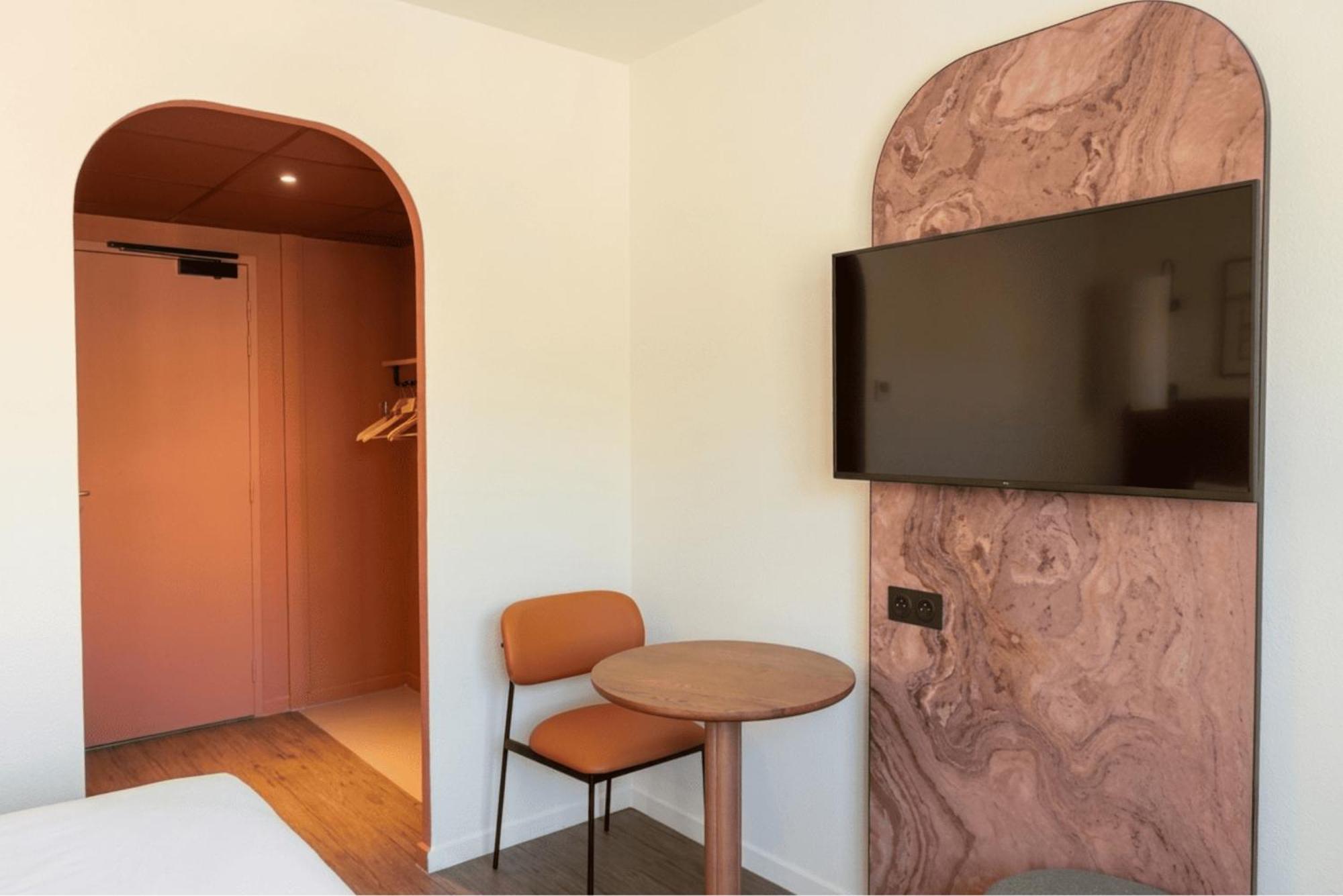 Double Room Golf side