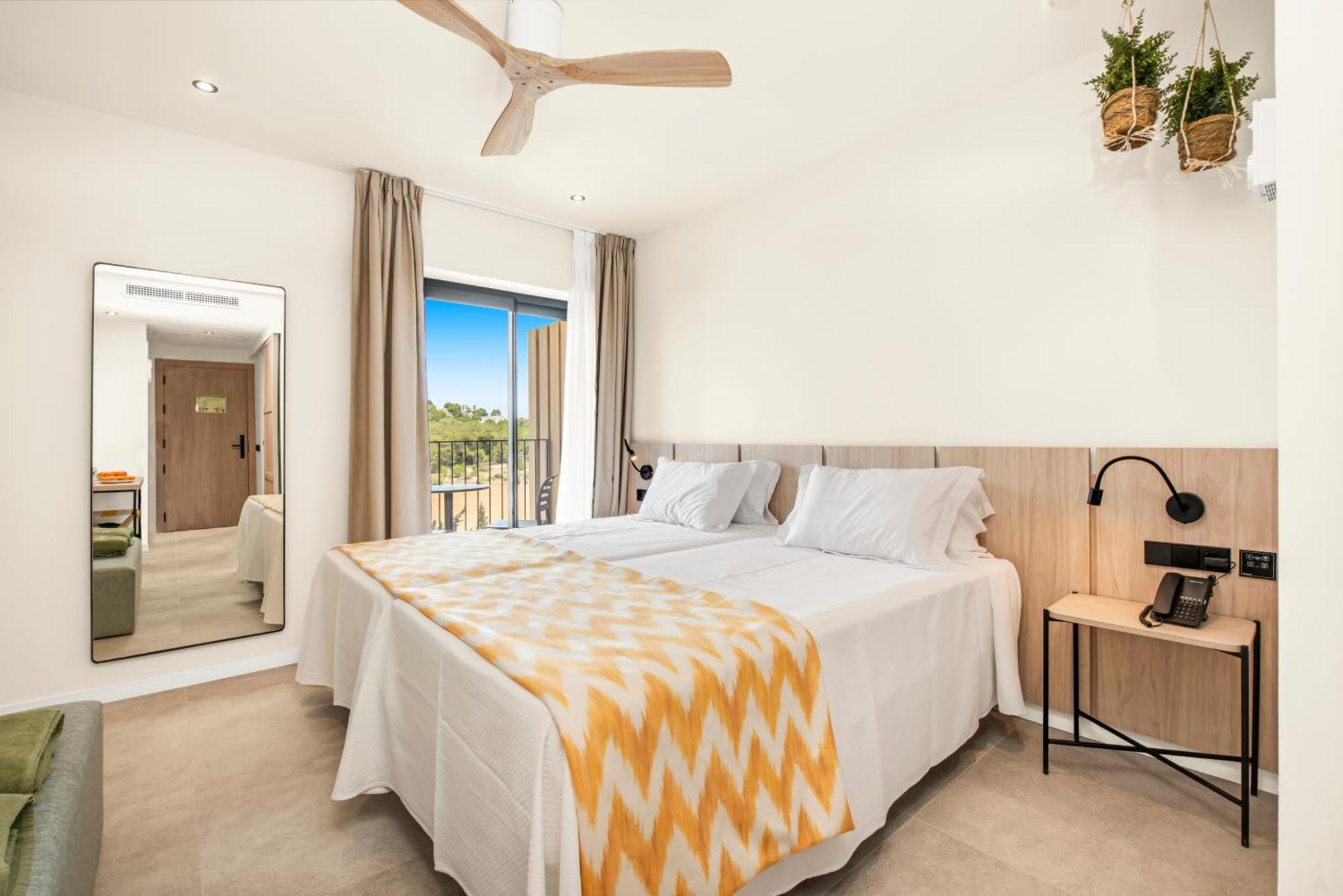 Chambre Double ou Lits Jumeaux avec Brunch à Volonté - Vue sur Piscine