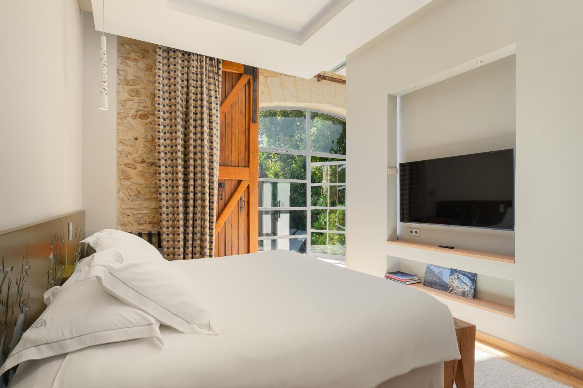 Junior Suite Terrace Main building