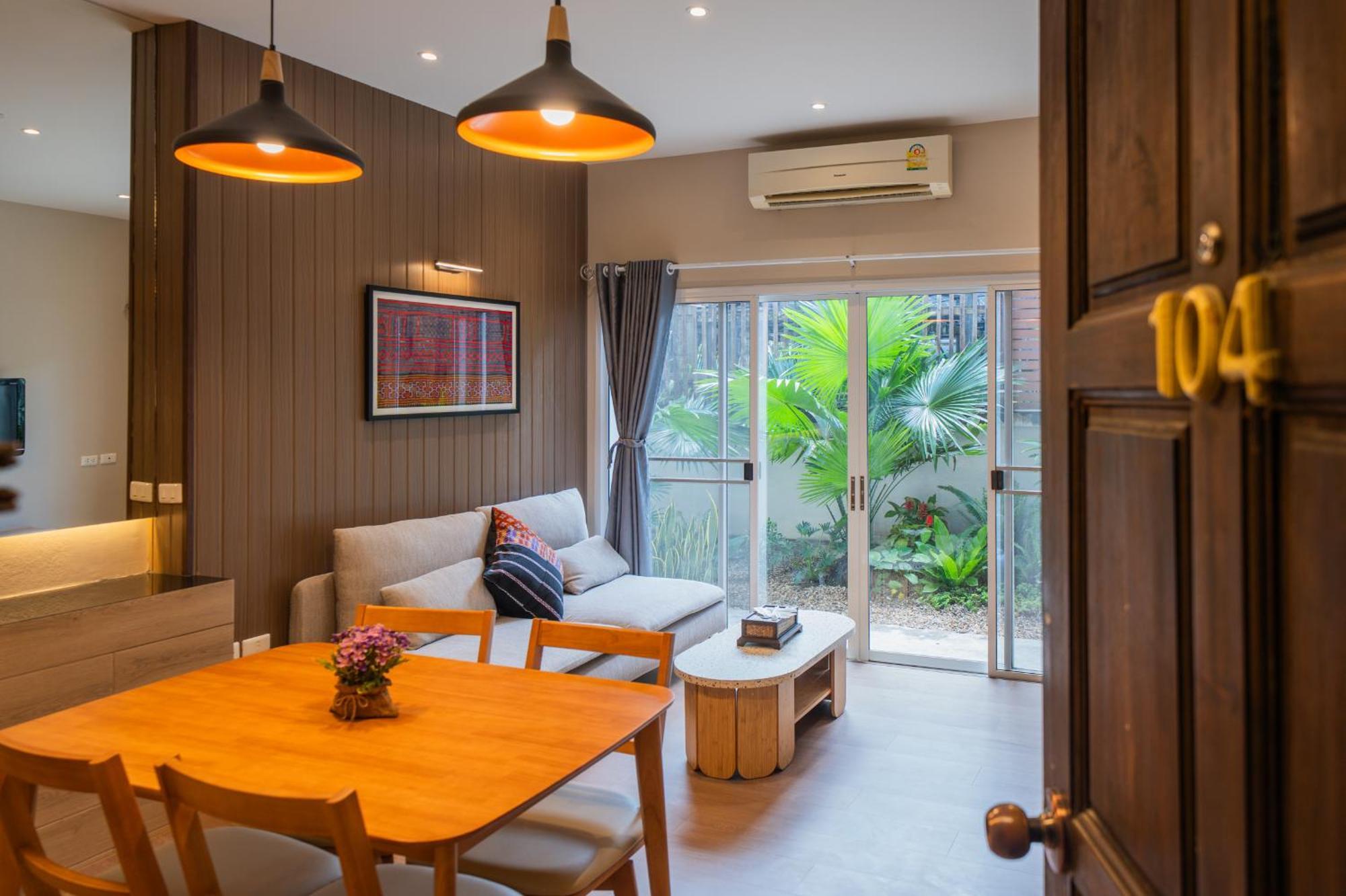 Chambre Triple - Vue sur Jardin - Rez-de-Chaussée