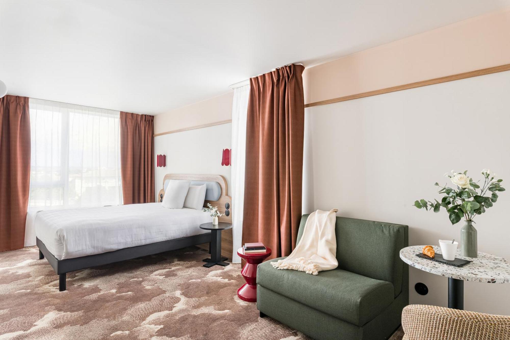 Superior Queen Room One Queen Bed One Sofa Bed