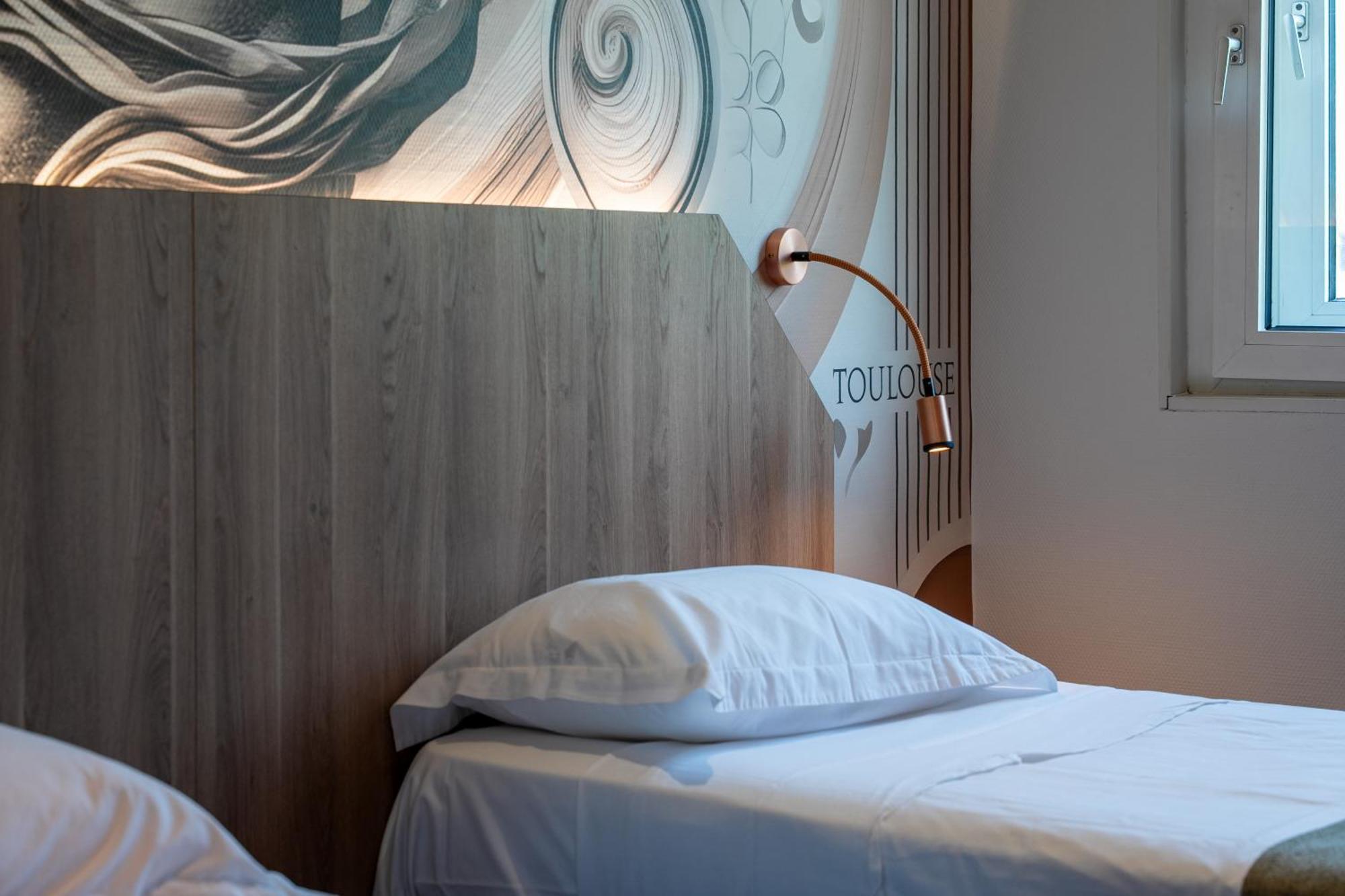 Double or Twin Room Shower