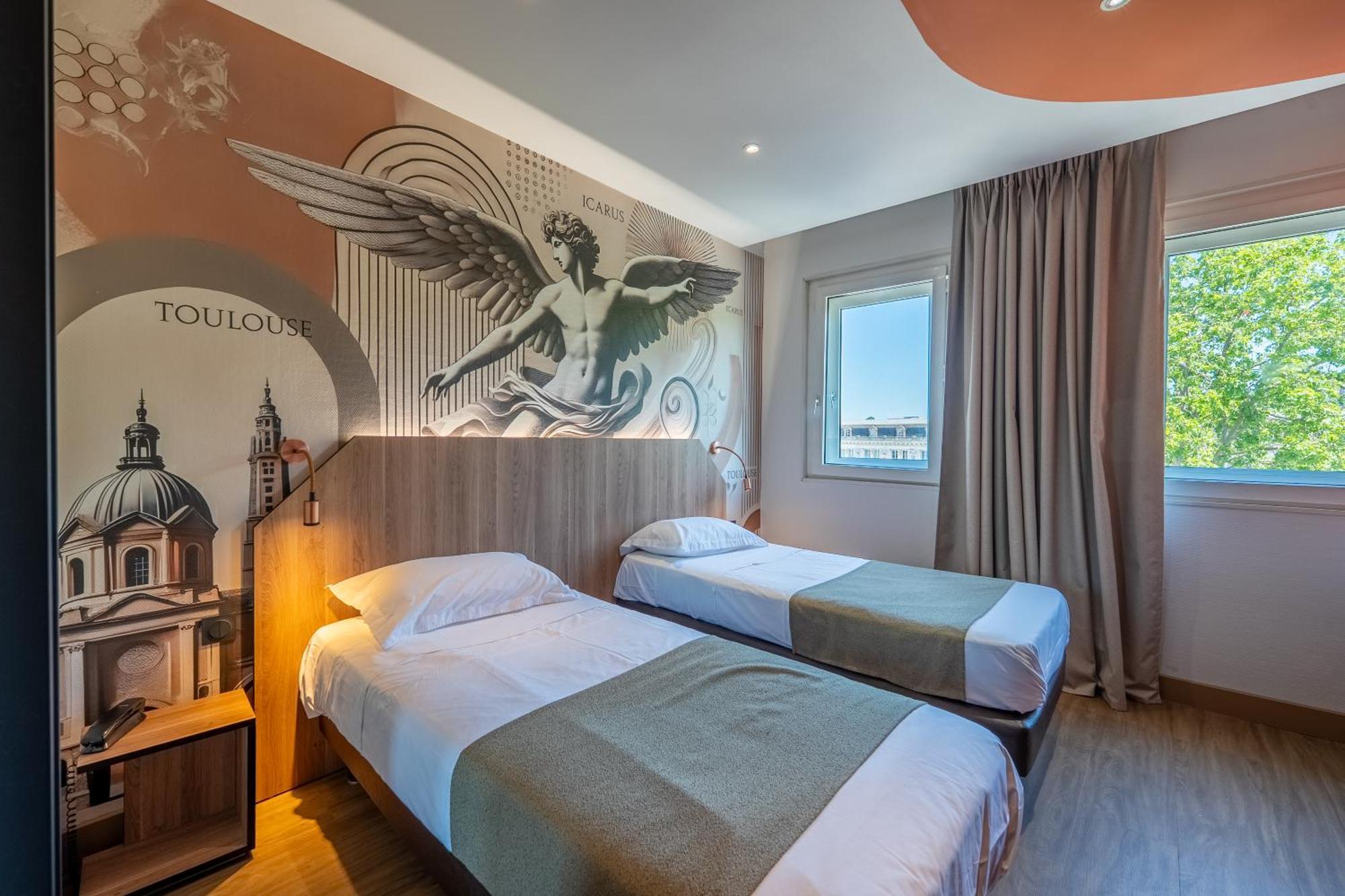 Double or Twin Room Shower