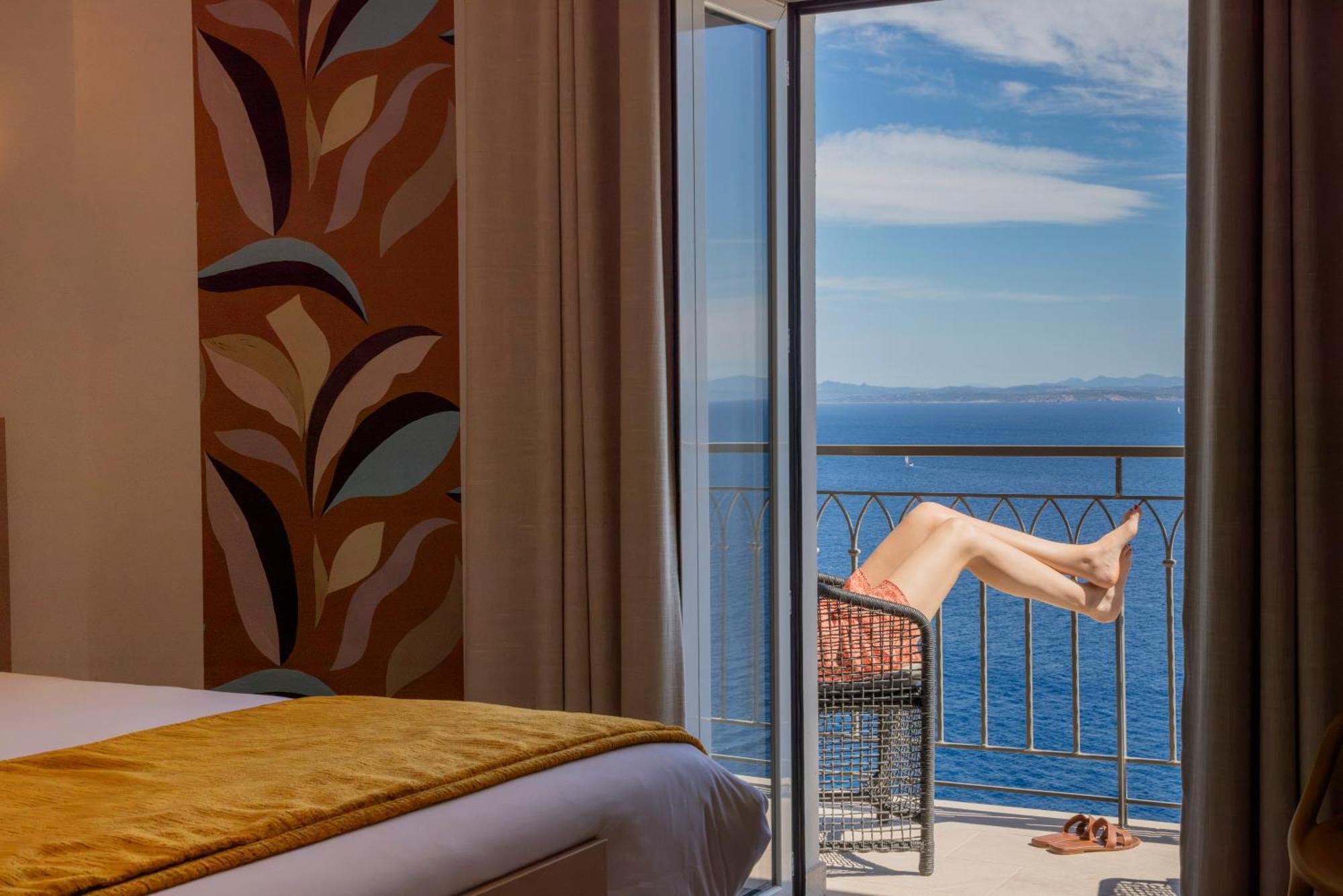Superior Double Room Balcony Sea View