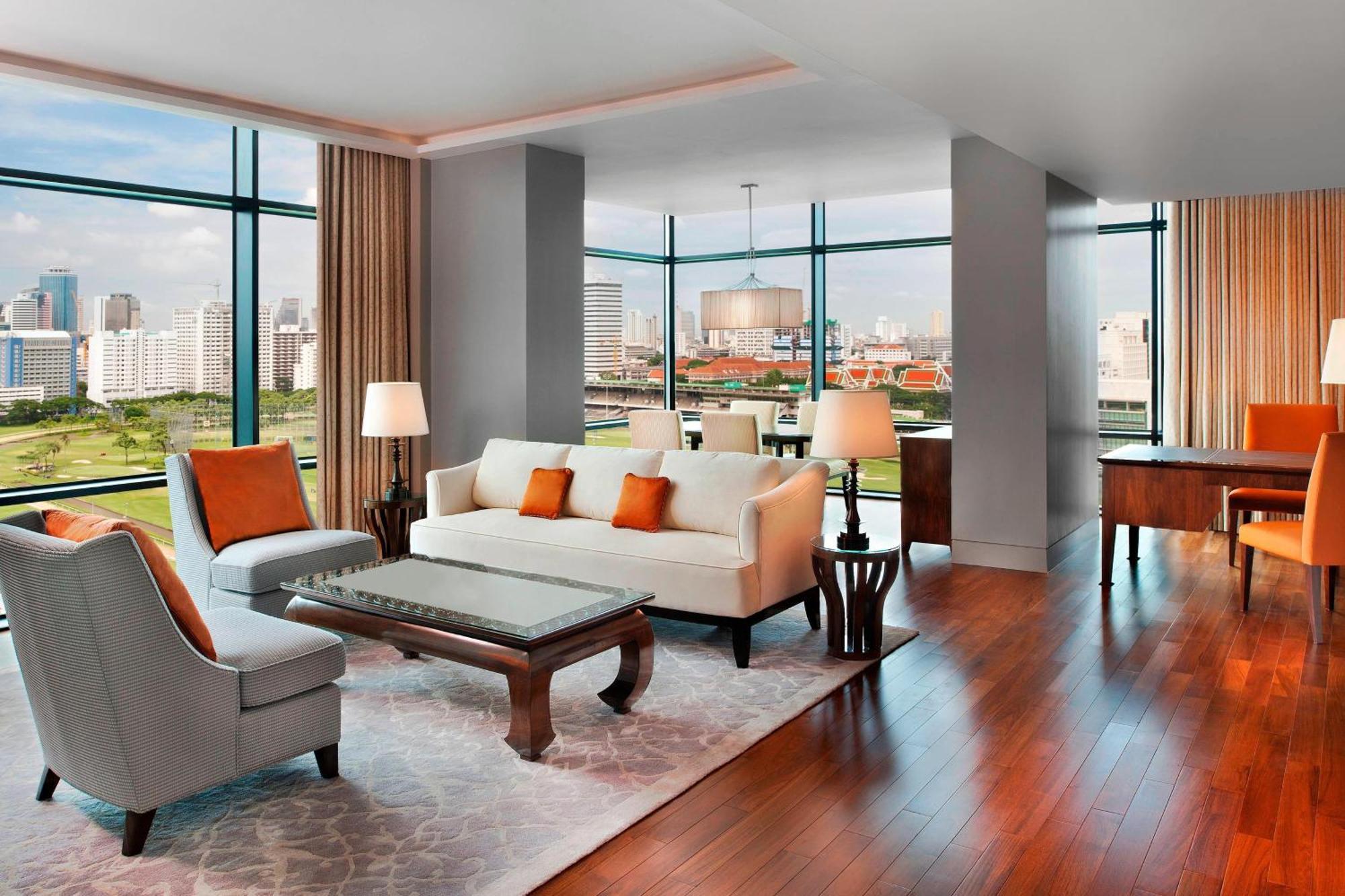 Two-Bedroom Large Suite with Skyline View