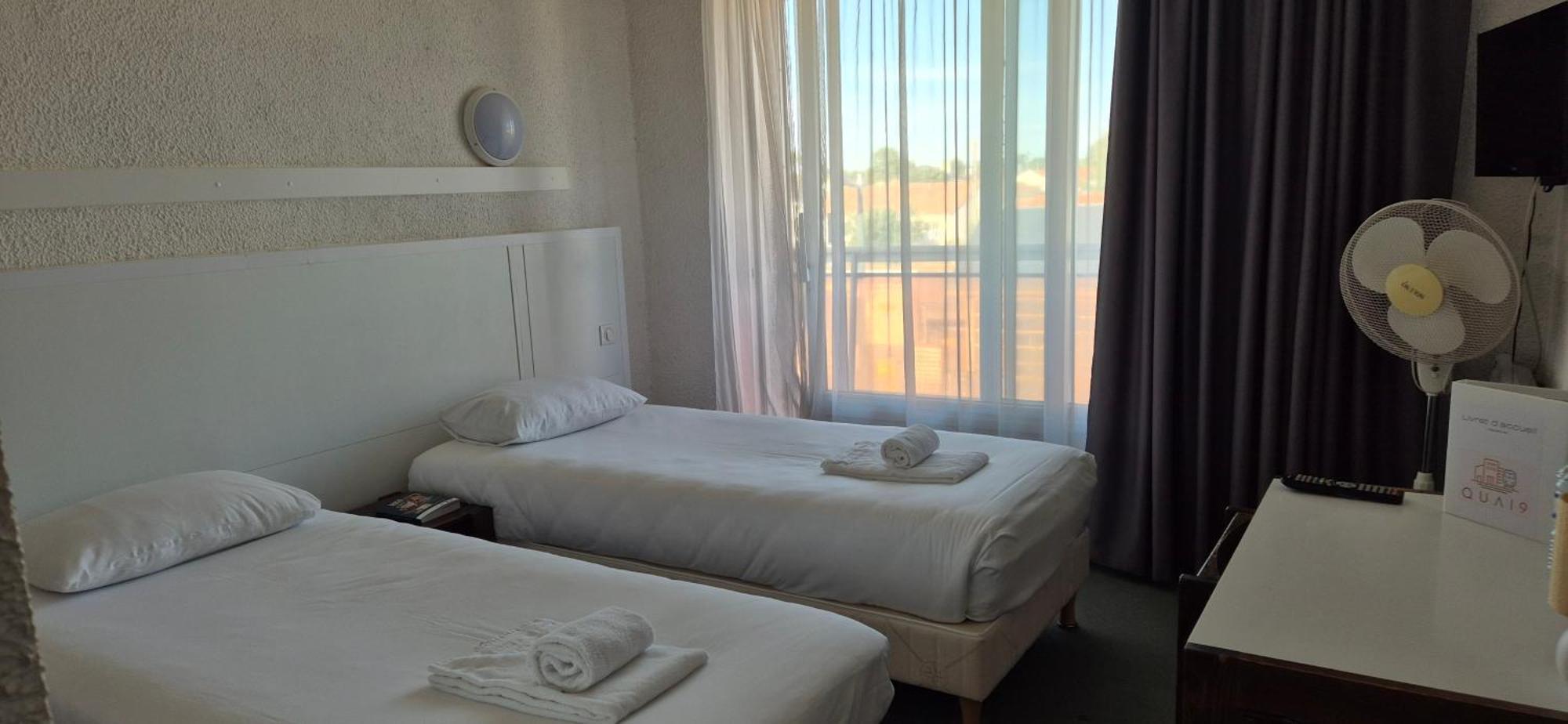 Standard Twin Room