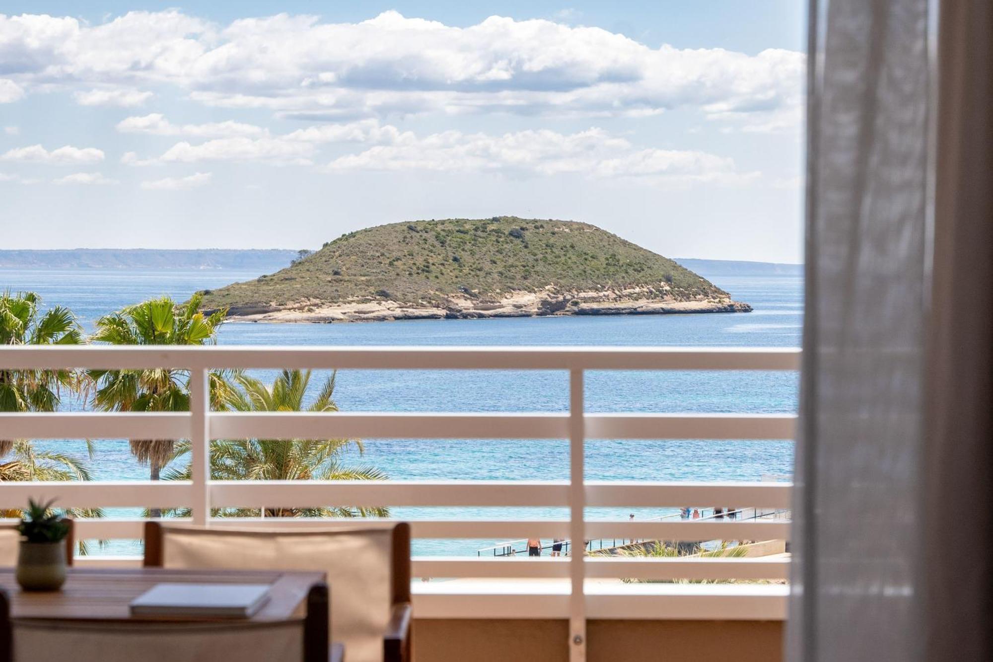 The Loft Junior Suite Front Sea View
