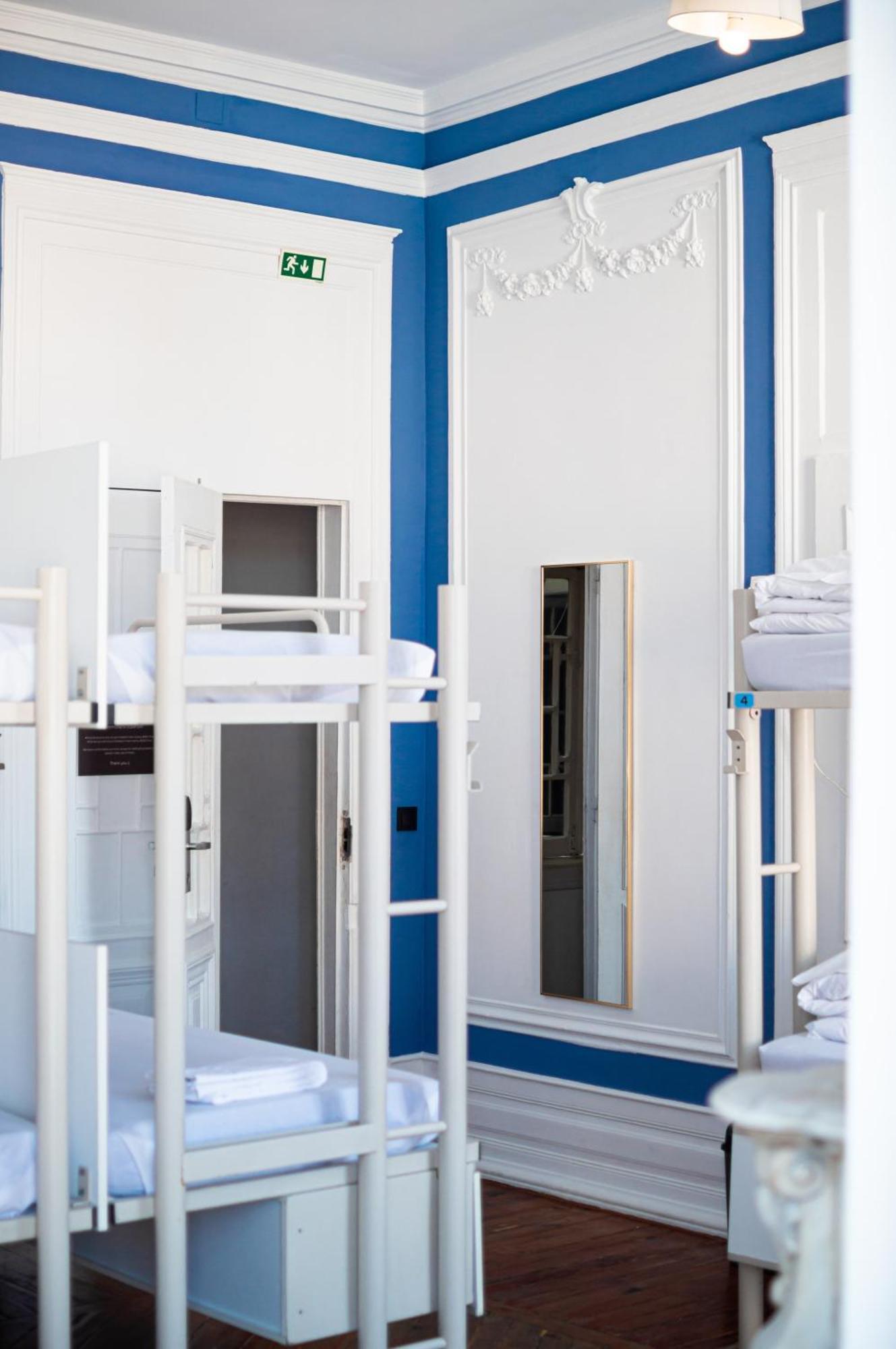 Bed 10-Bed Mixed Dormitory Room