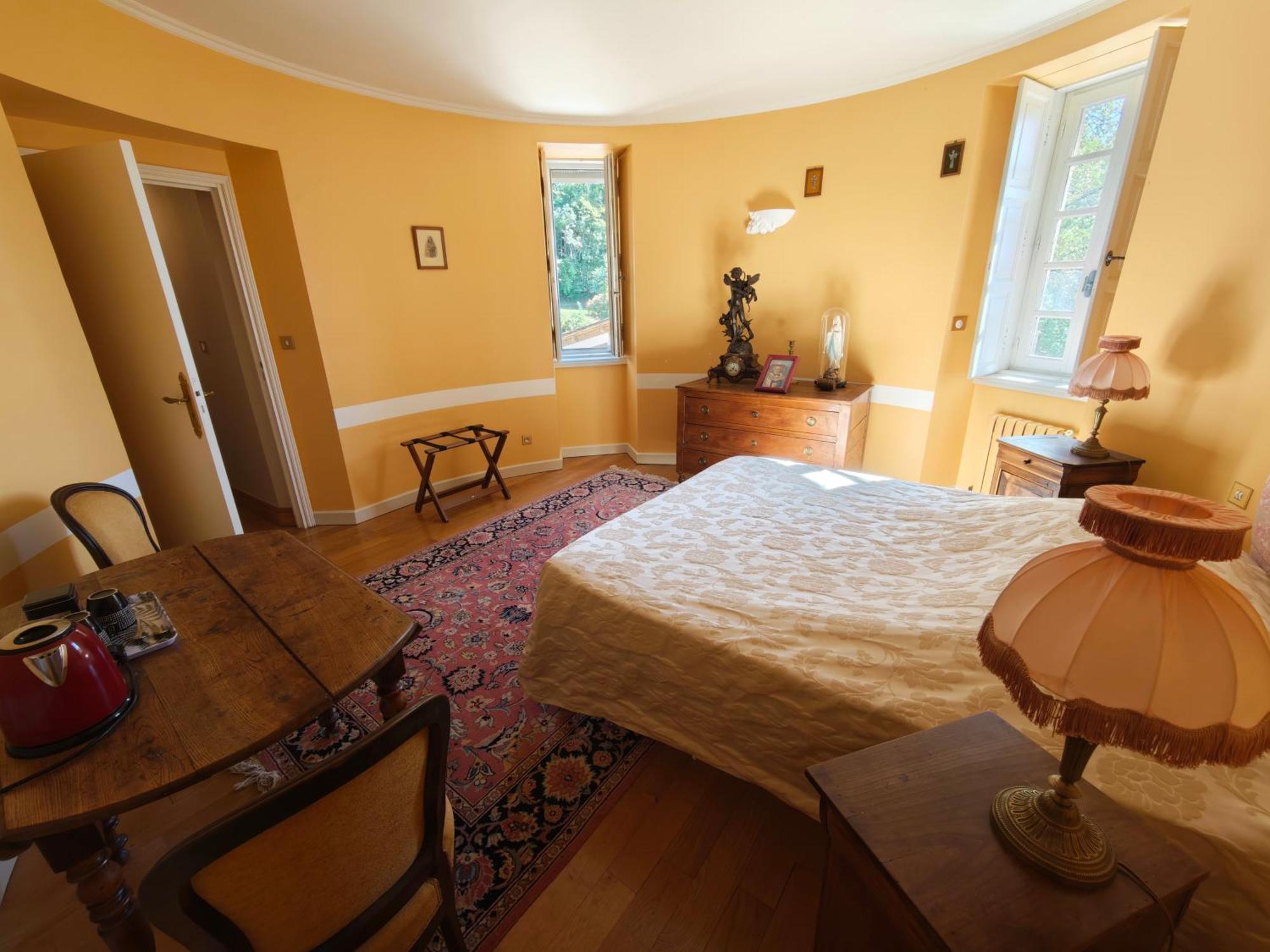 Deluxe Two-Bedroom Suite