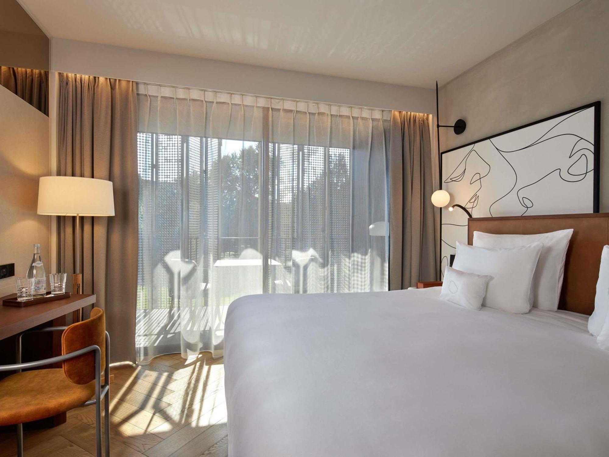 Superior King Room Balcony