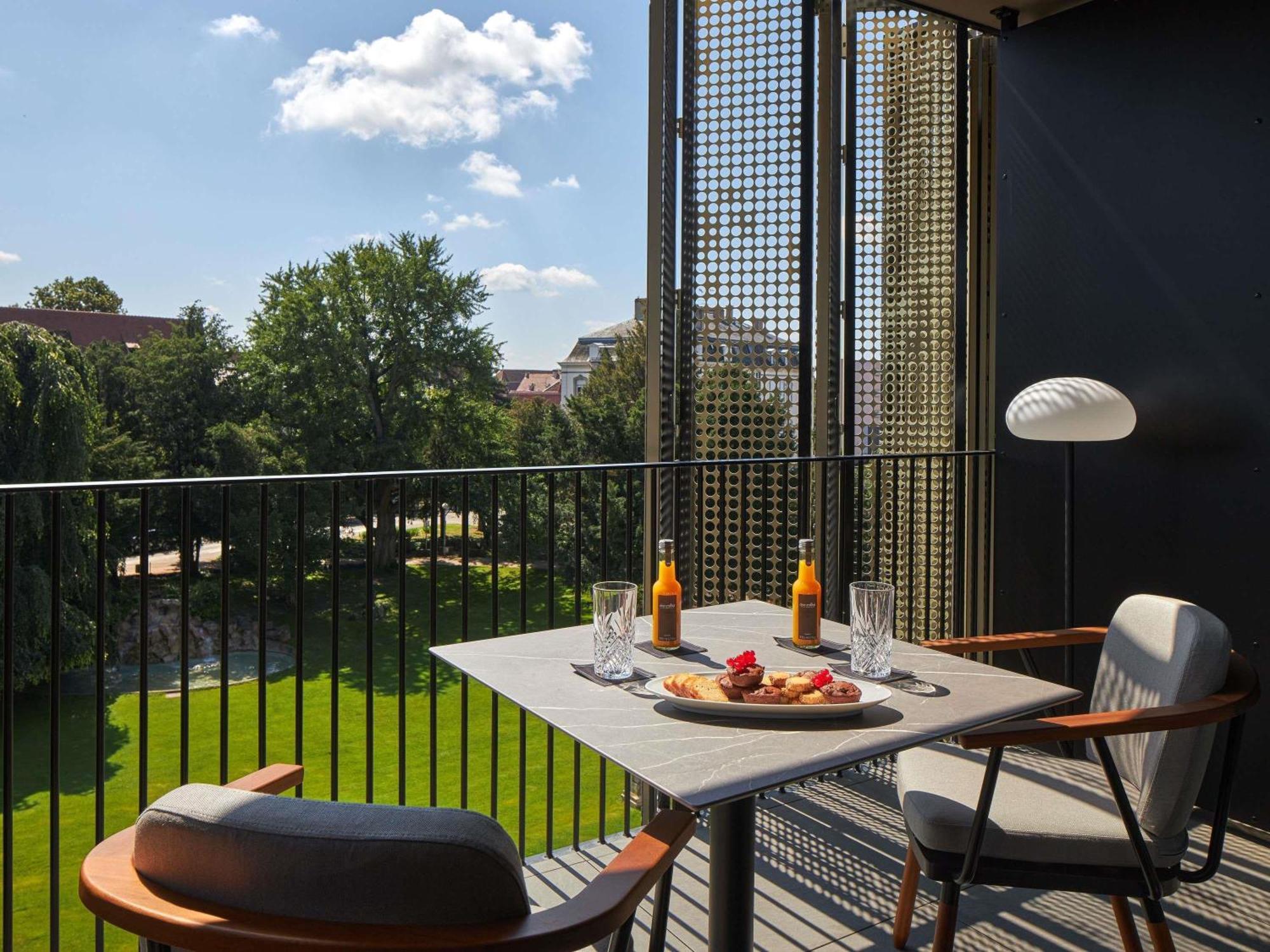 Deluxe King Room Balcony