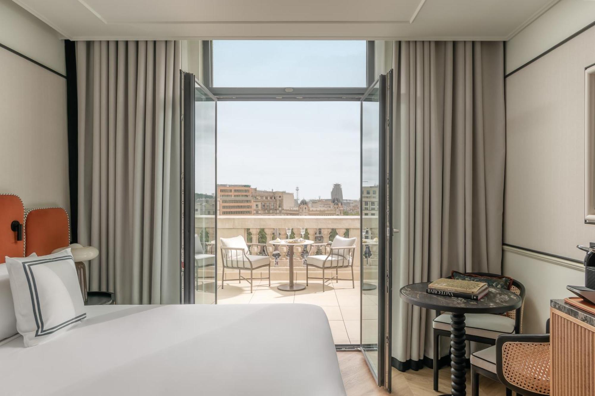 Deluxe Room Terrace City View