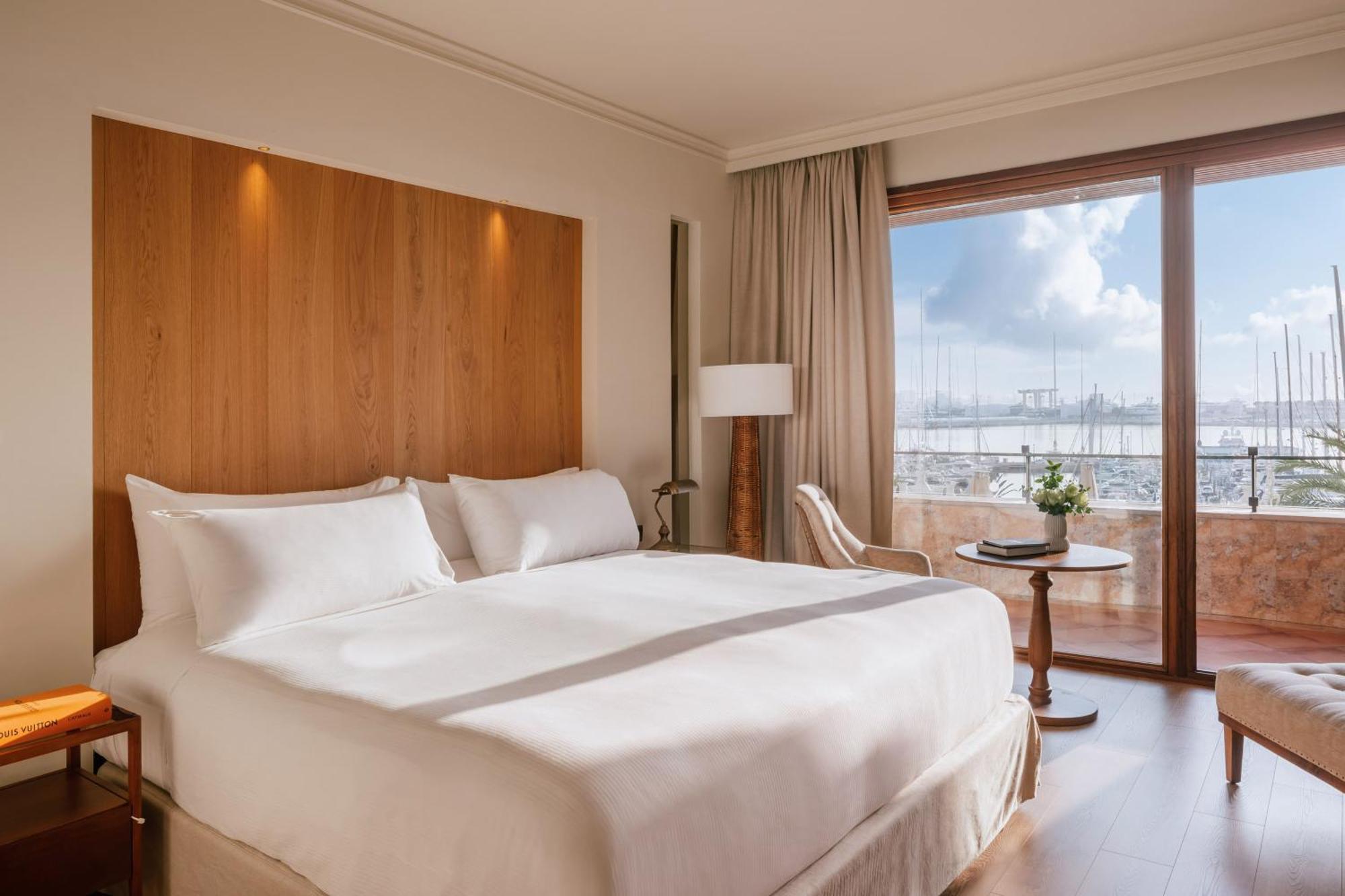Supreme Room Sea Cathedral View
