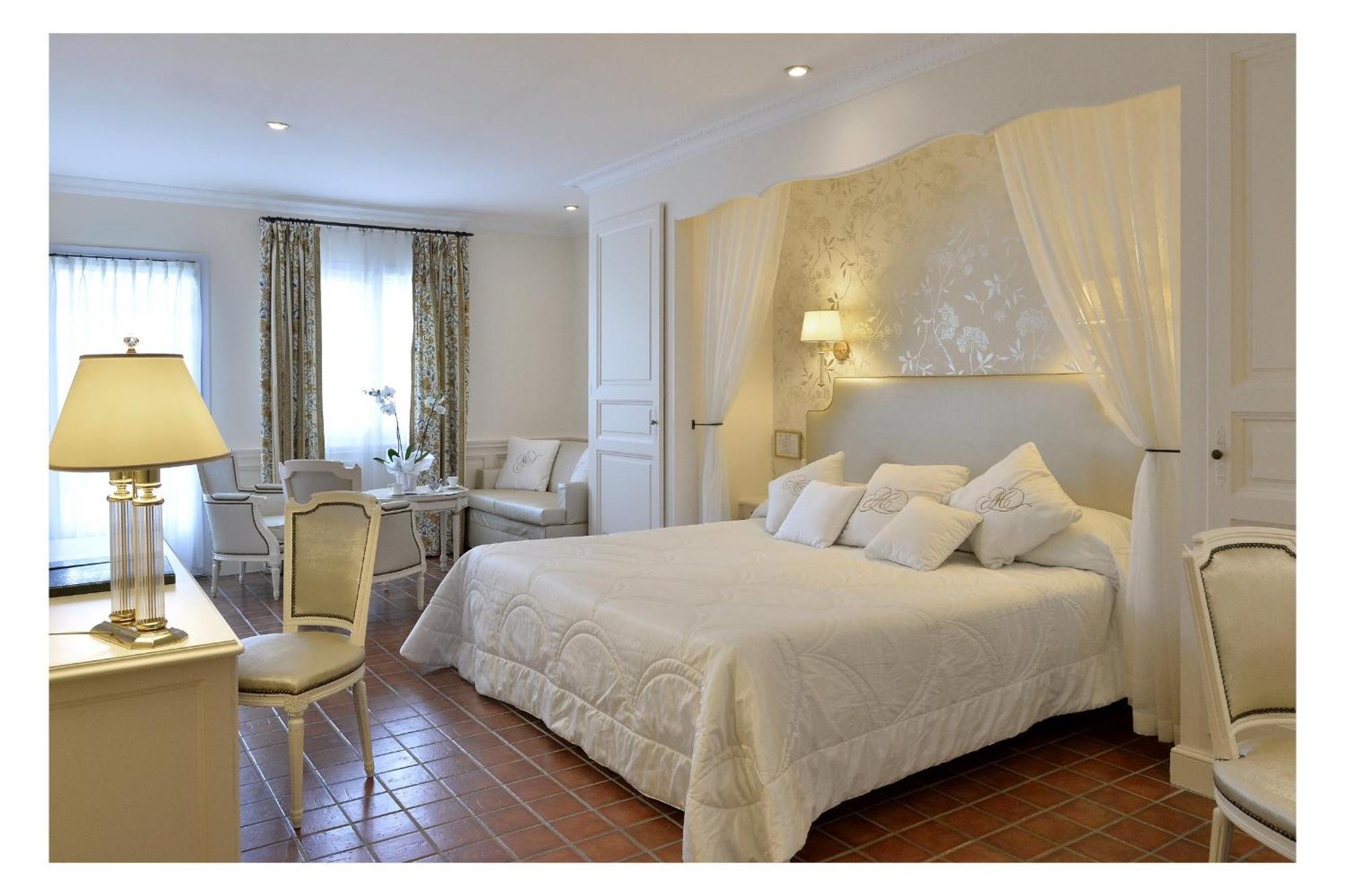 Junior Suite,1588036189:JPEG