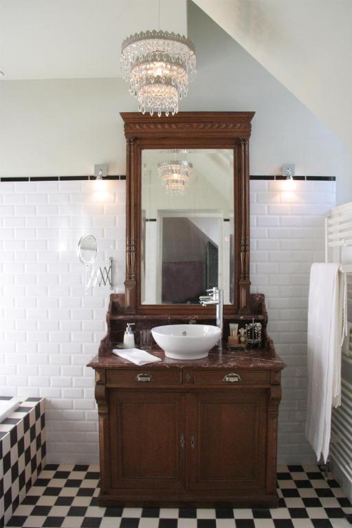 Double Room,1262014813:JPEG